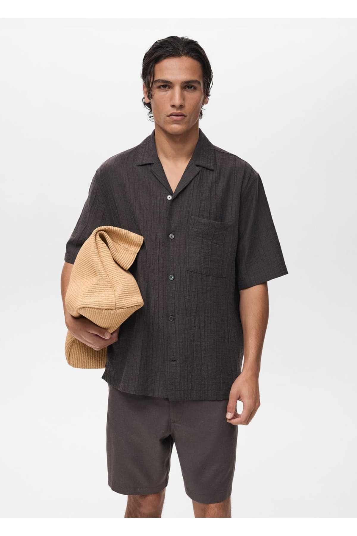 Kırışık görünümlü gömlek