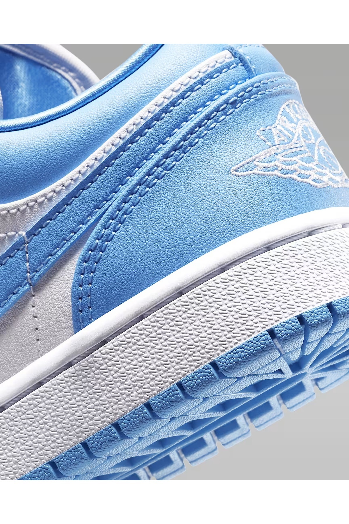 Nike-AIR JORDAN 1 LOW UNC W DÁMSKÉ SNEAKERY-AO9941-441-SPORTXOUTLET 8