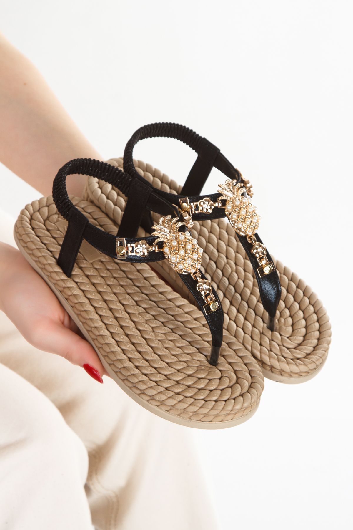HAYAT SHOES Hasır Parmak Arası Ananas Tokalı Arkası Lastikli Siyah Şık Kadın Sandalet