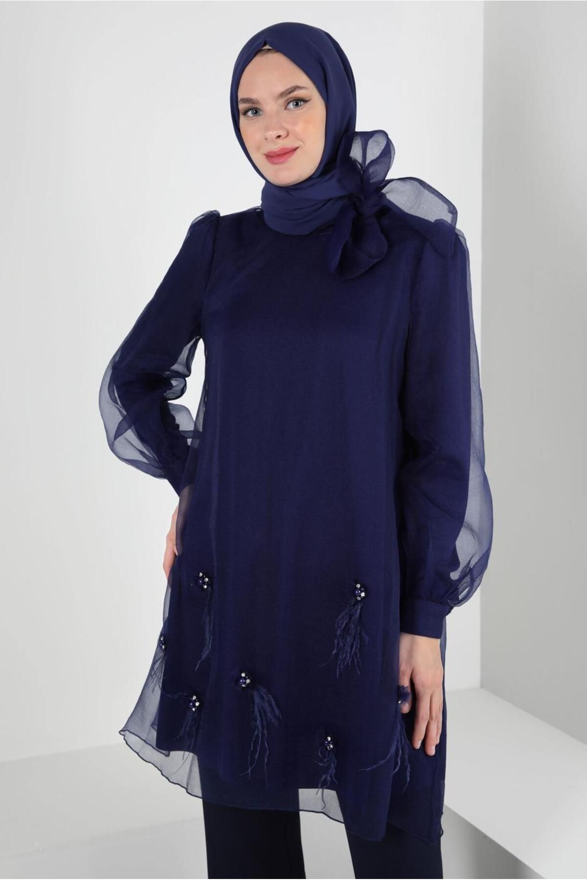 تونیک با یقه کراوات و جزئیات اکسسوری 43577 Alvina
