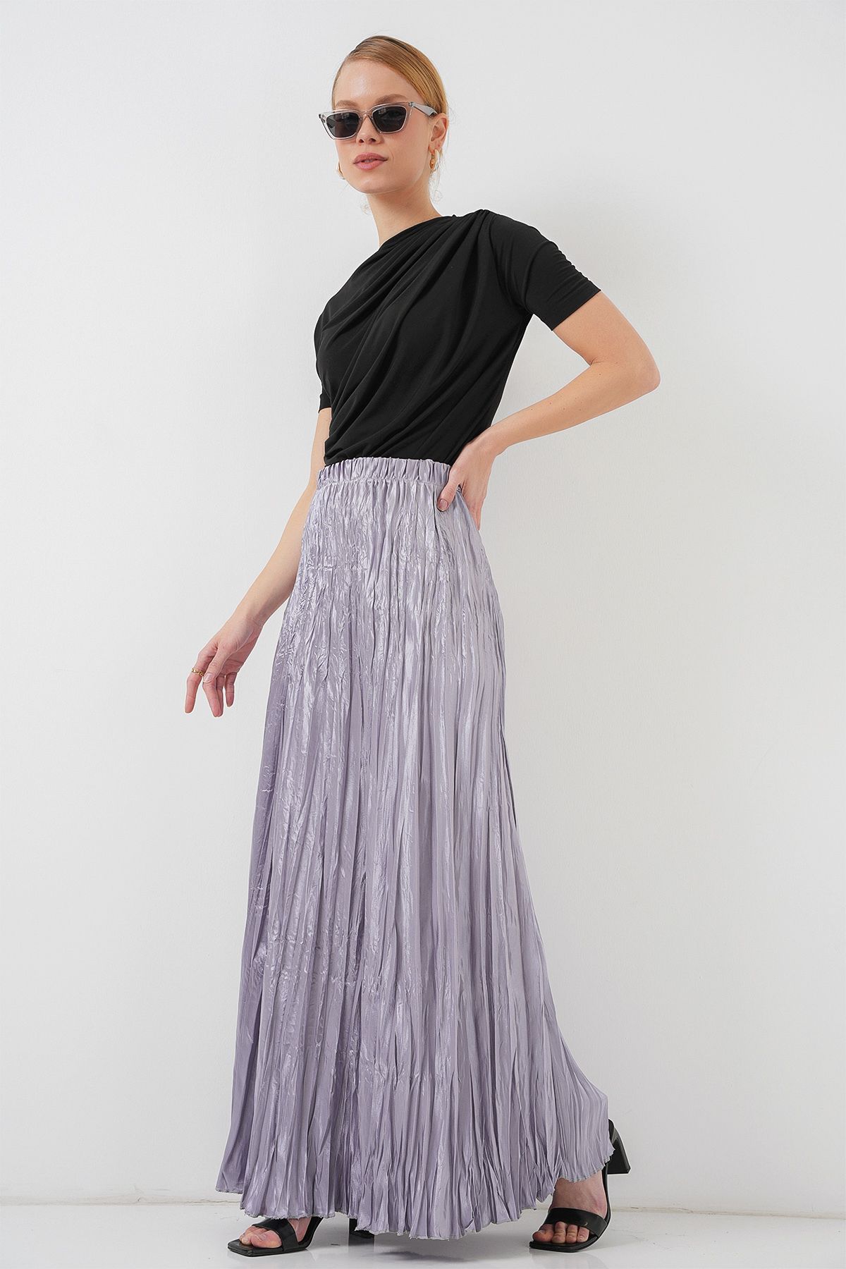 Bigdart-Women's Long Crinkled Shiny Skirt 8034 - Gray 4