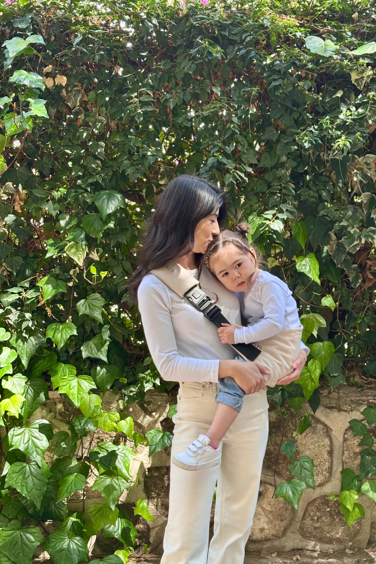 vivimade Vivihug Sling Bebek Çocuk Taşıma Çantası Kanguru 9-20 kg Doğal Kumaşlı Anne Yanı Taşıyıcı fotoğrafı 5 (önizleme)