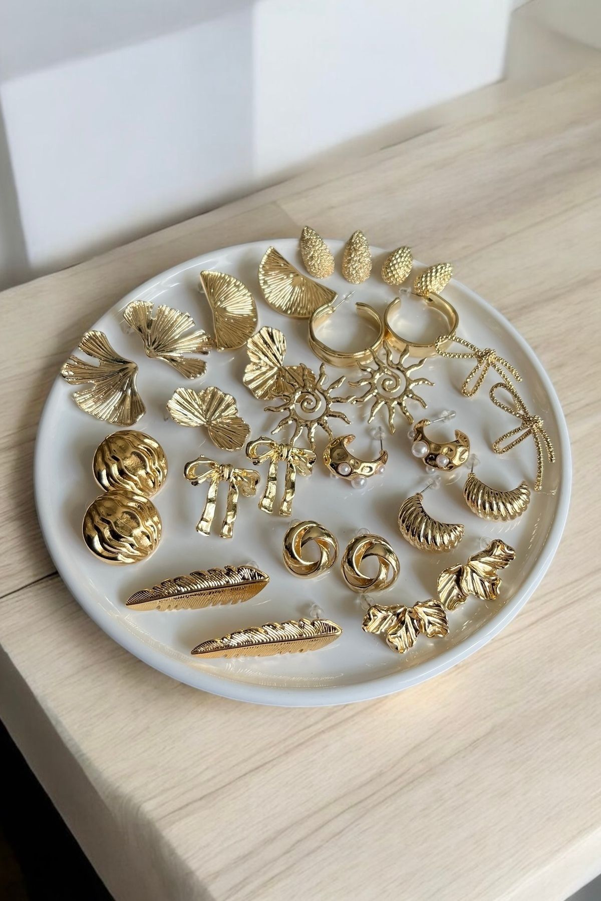 stravis-Gold Color Textured 3-Piece Earring Set 4