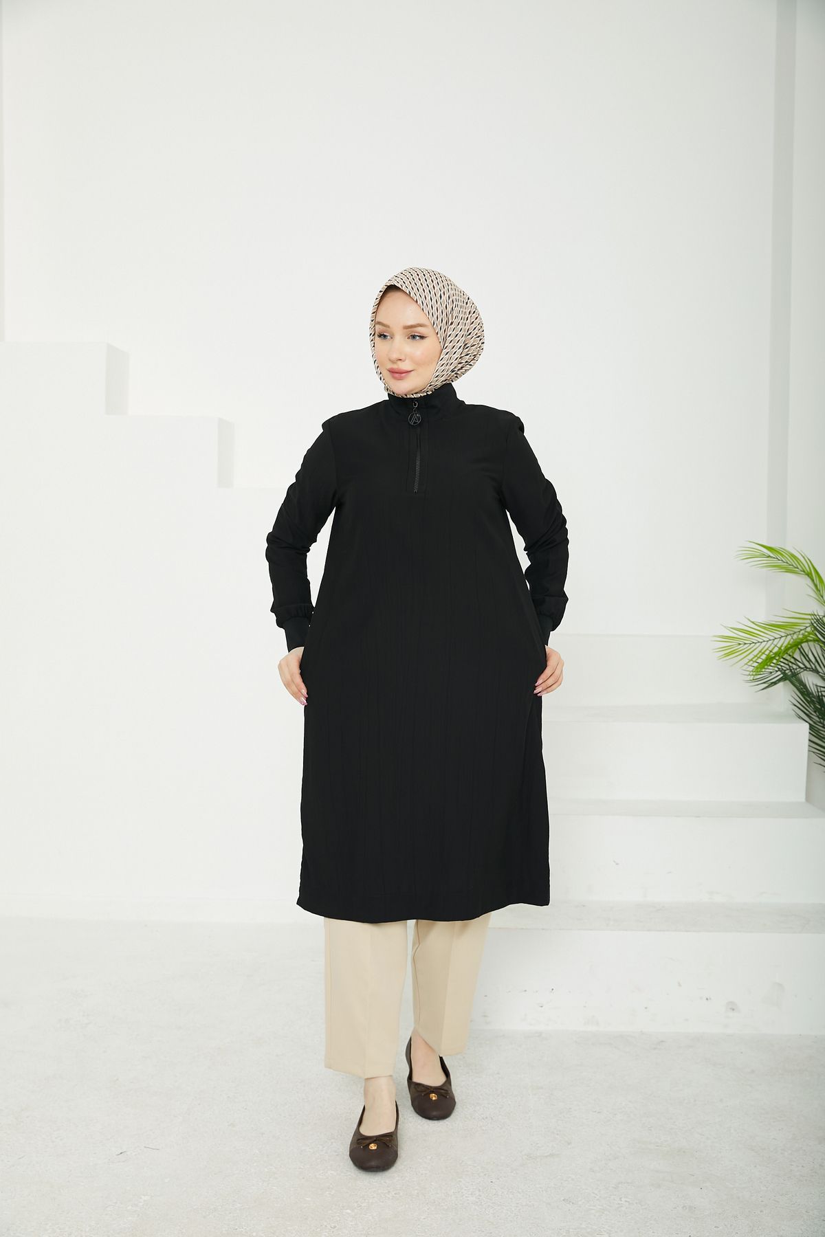 Armine Trend Yeni Sezon Yarım Fermuarlı Kolları ve Yakası Ribanalı Tunik Modaayka