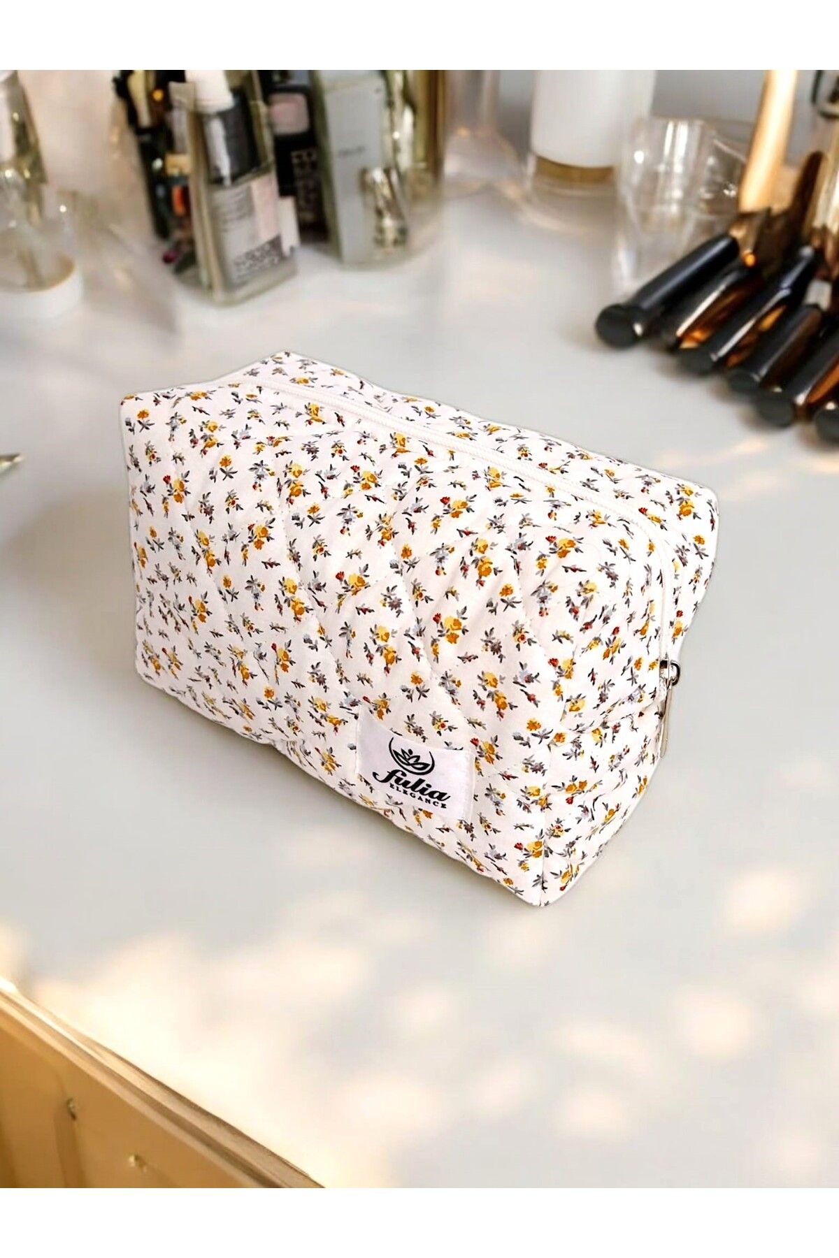 Fulia Elegance-Quilted Makeup Bag |   Makeup Bag |   Care Travel Cosmetic Bag 2