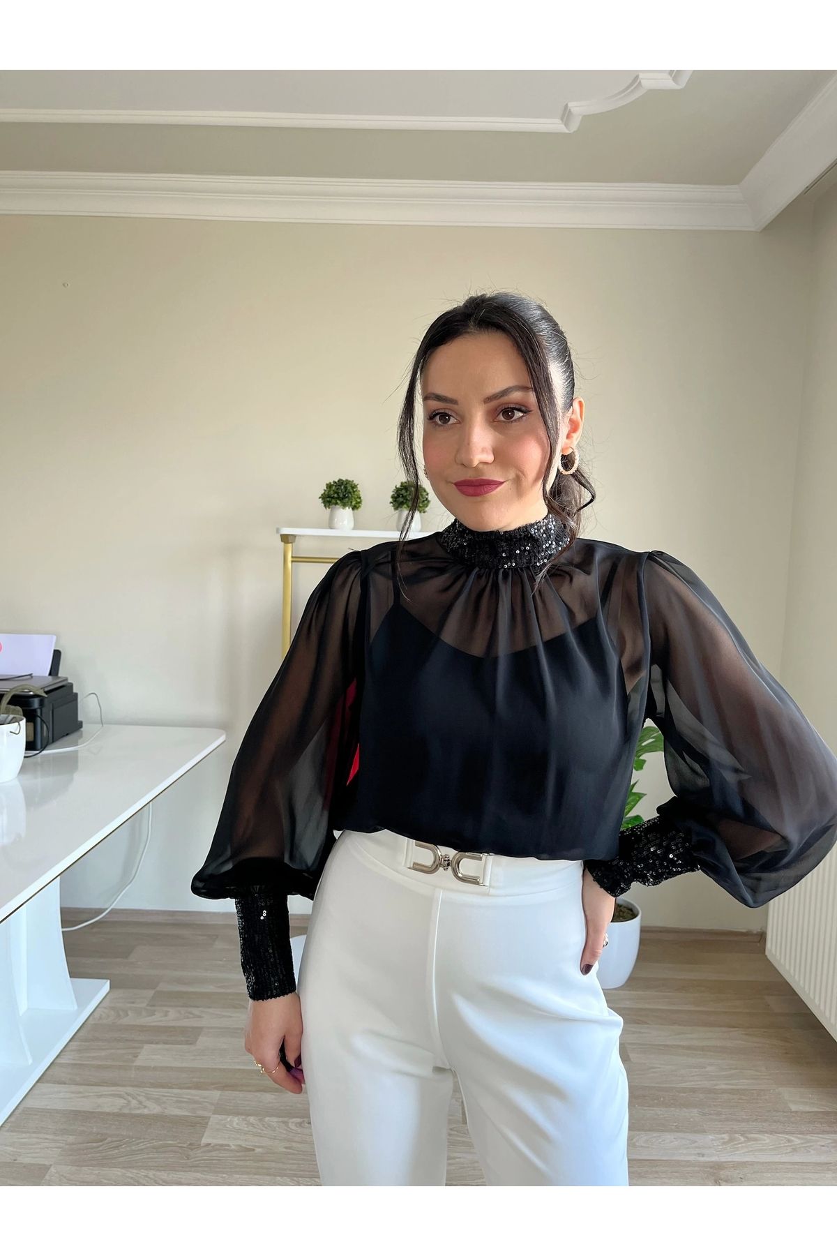 olina boutique Payet Detaylı Şifon Bluz Siyah