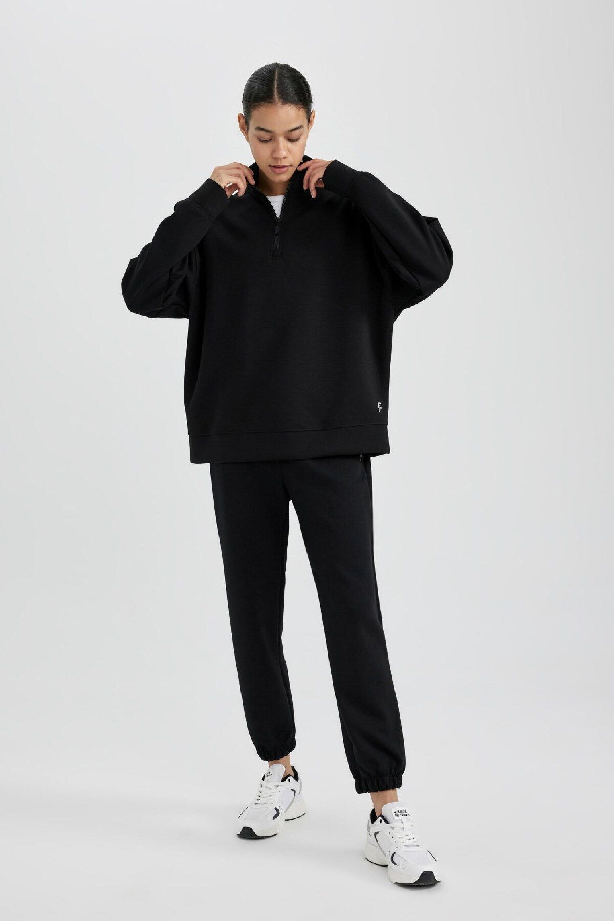 DeFacto-Passform Standard Fit Jogger Jogginghose B4658ax24sp 3