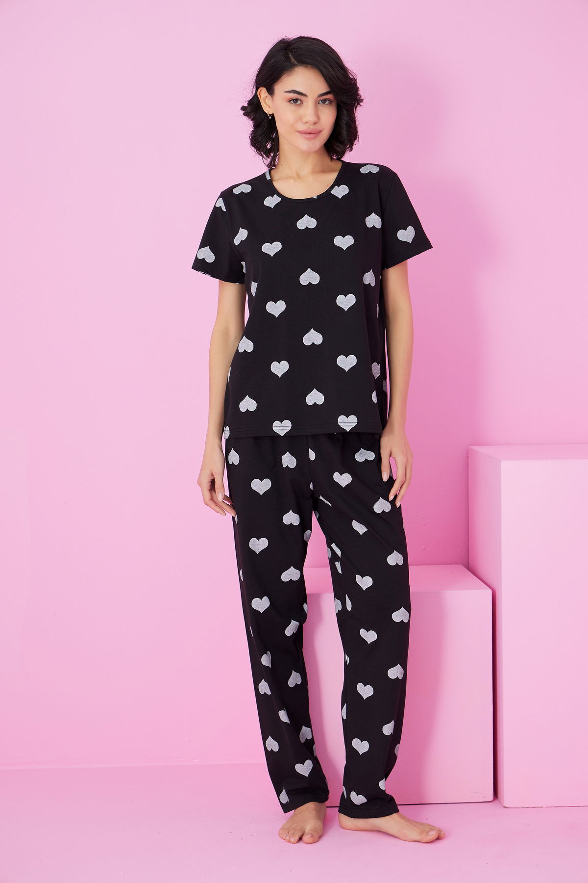 Siyah İnci siyah beyaz kalp baskılı bisiklet yaka Örme Pijama Takım görsel 2