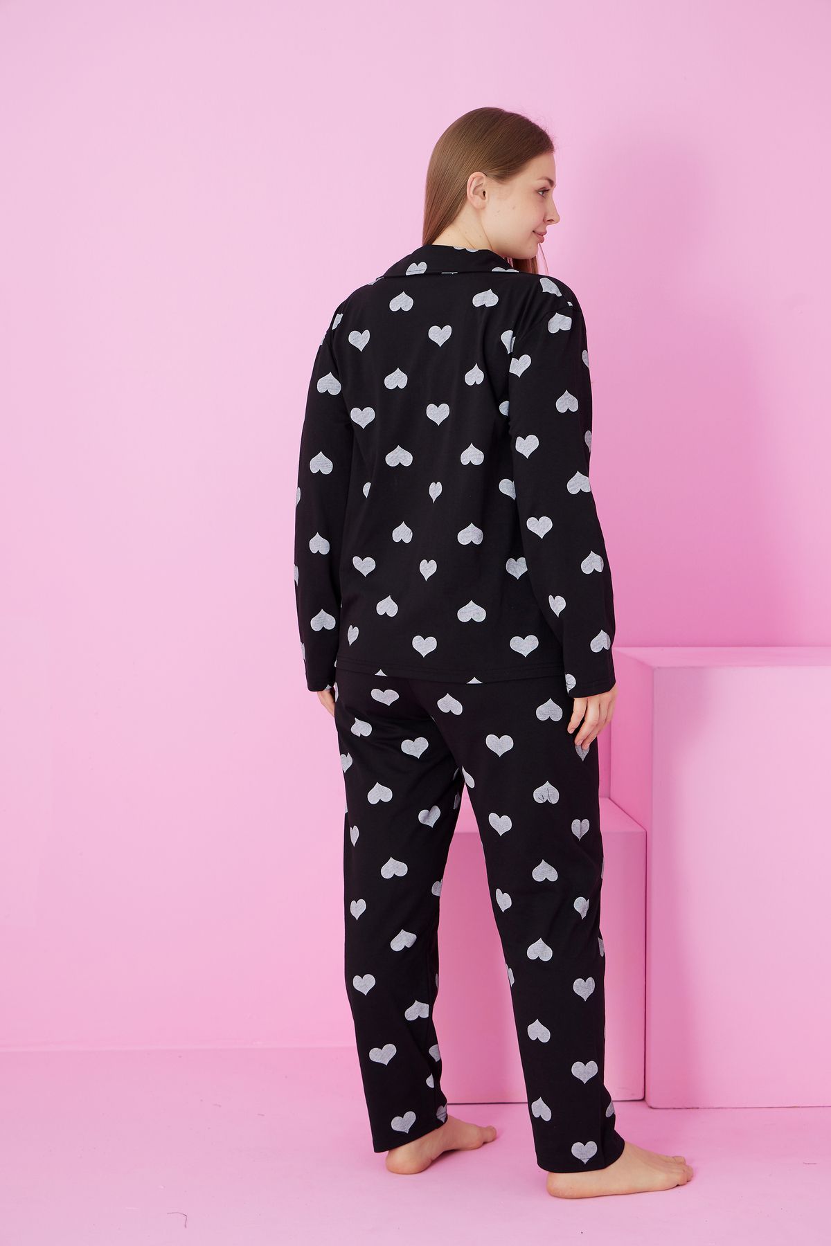 Siyah İnci-Black and White Heart Printed Large Size Oversized Buttoned Knitted Pajama Set 3