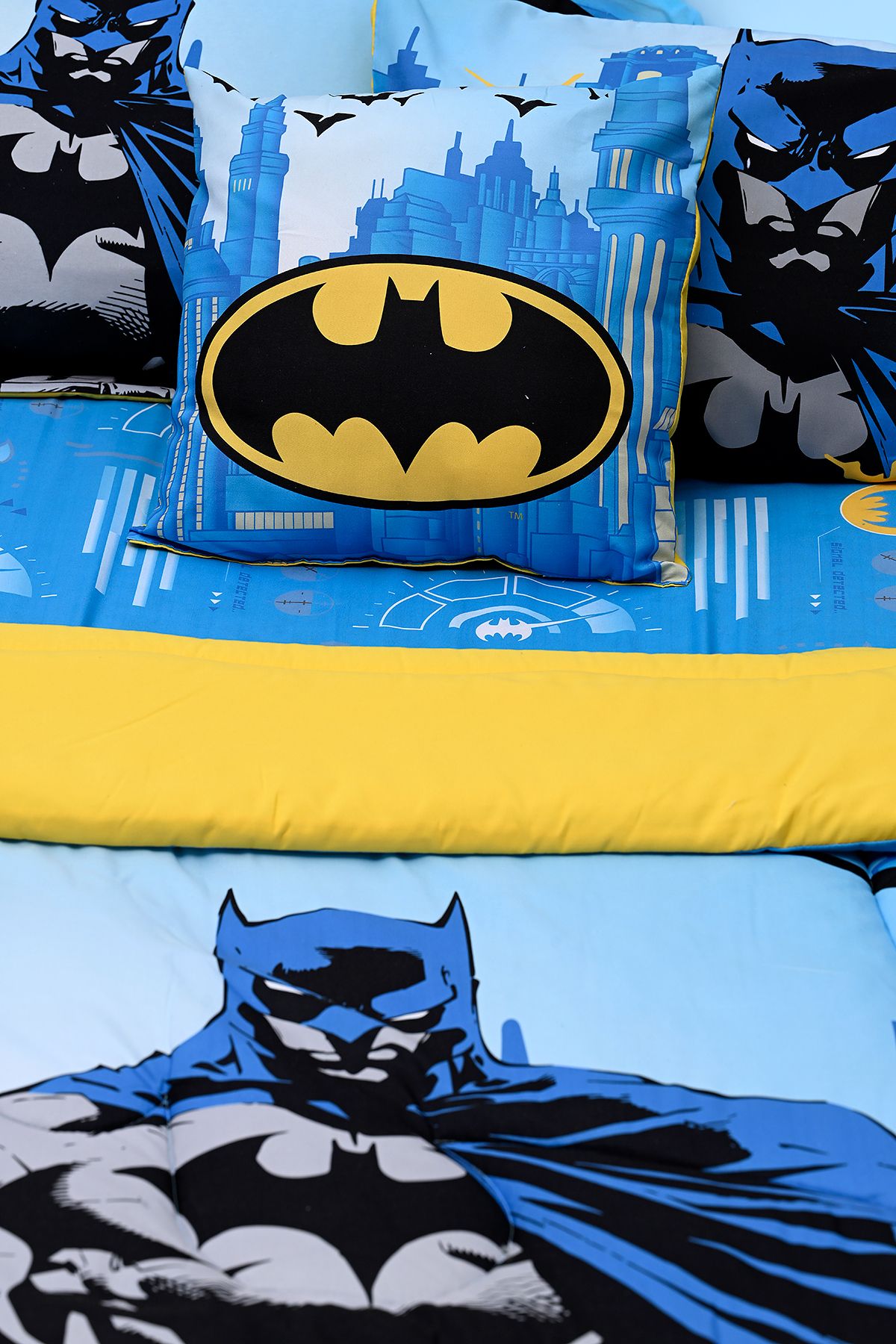 Batman-5-in-1 Bnb Comforter Set – Brushed Microfiber With Polyester Shell – Blue 8