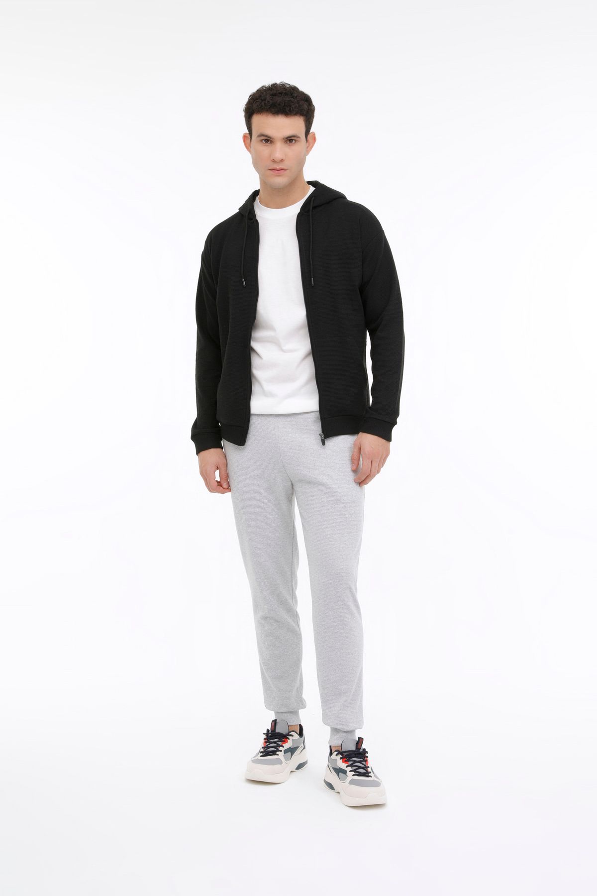 complete the look image