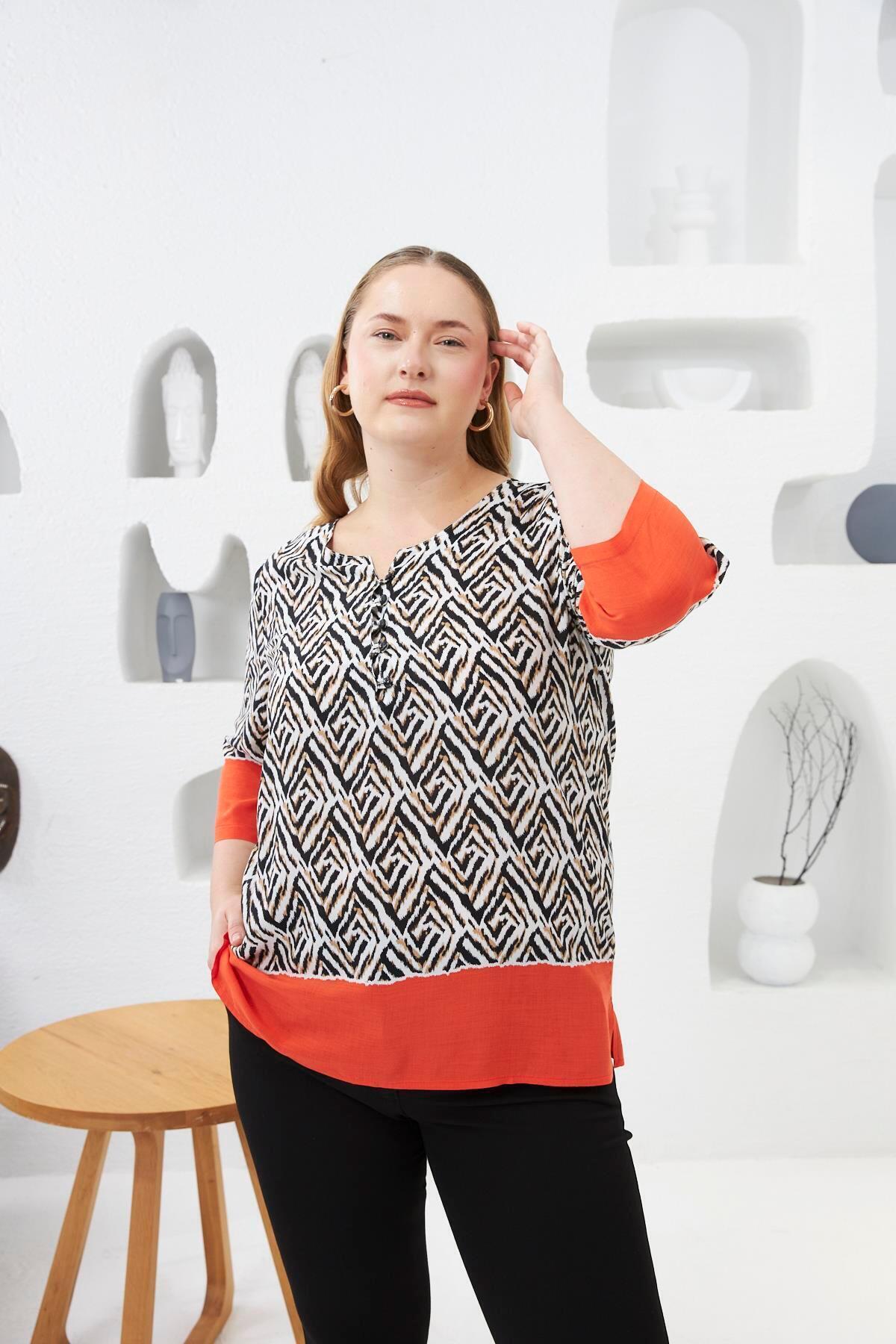 RMG-Geometric Shape Oversized Blouse White 8