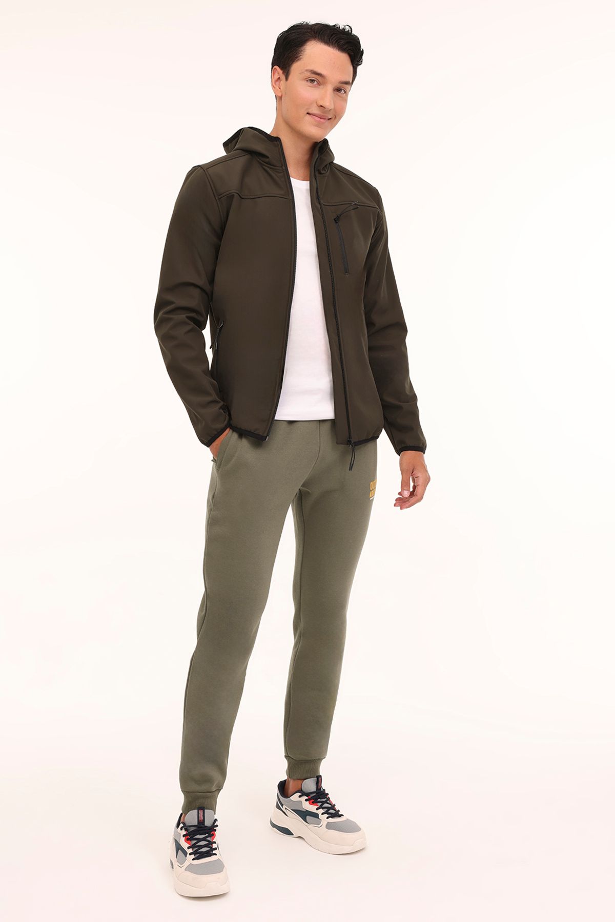 complete the look image