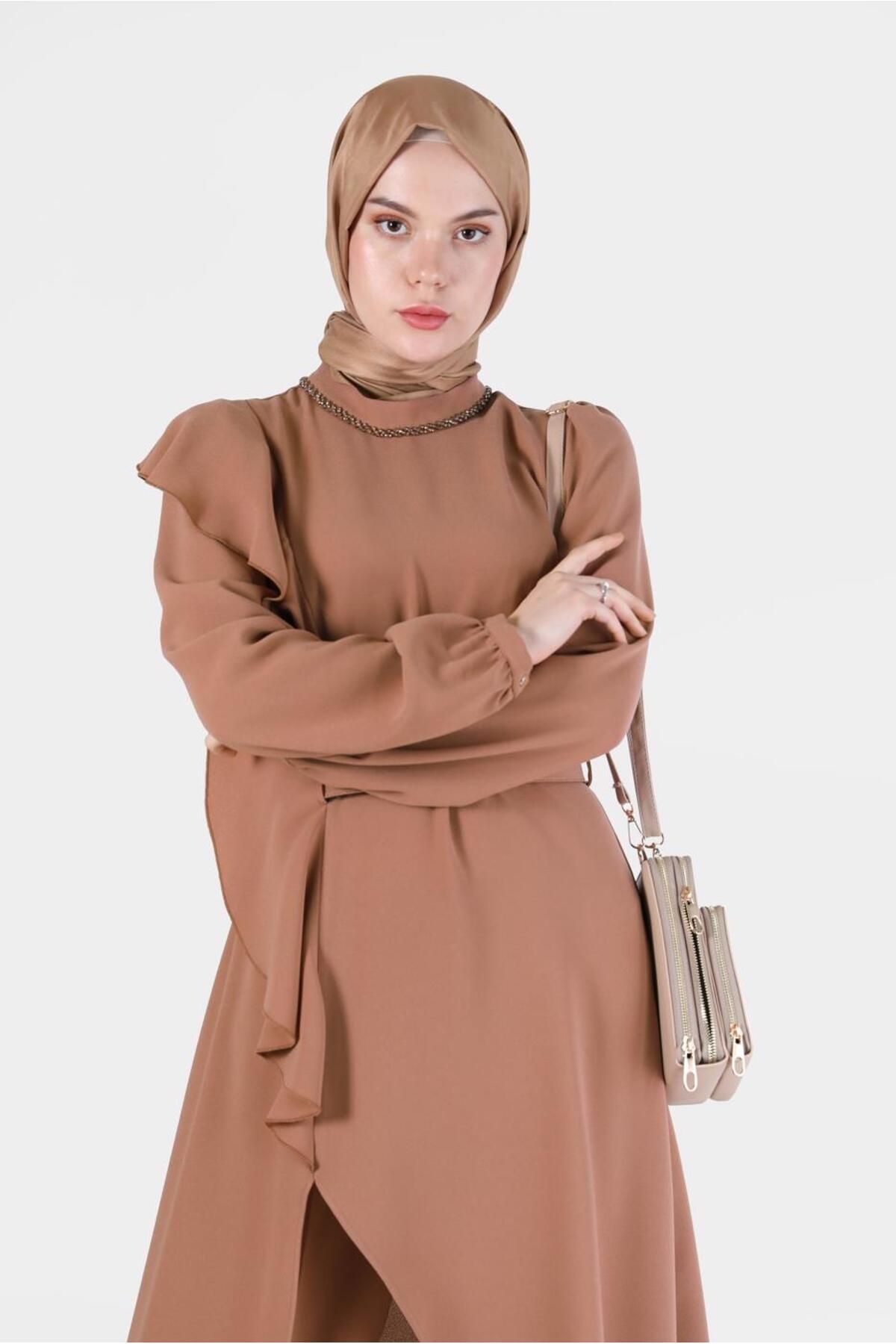 کمربند جزئیات کف کرپ دو شلوار. SET 30202 Alvina