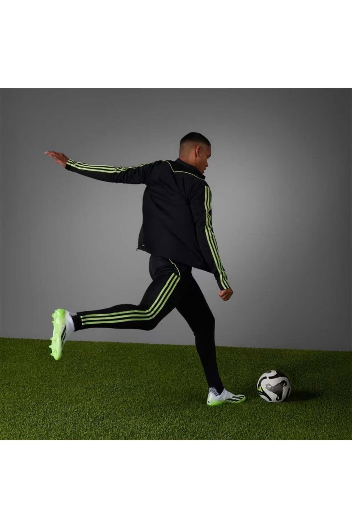 کرمپون سفید مردانه X Crazy.1 ll fg Flast Grass Crampon کفش حرفه ای فوتبال adidas