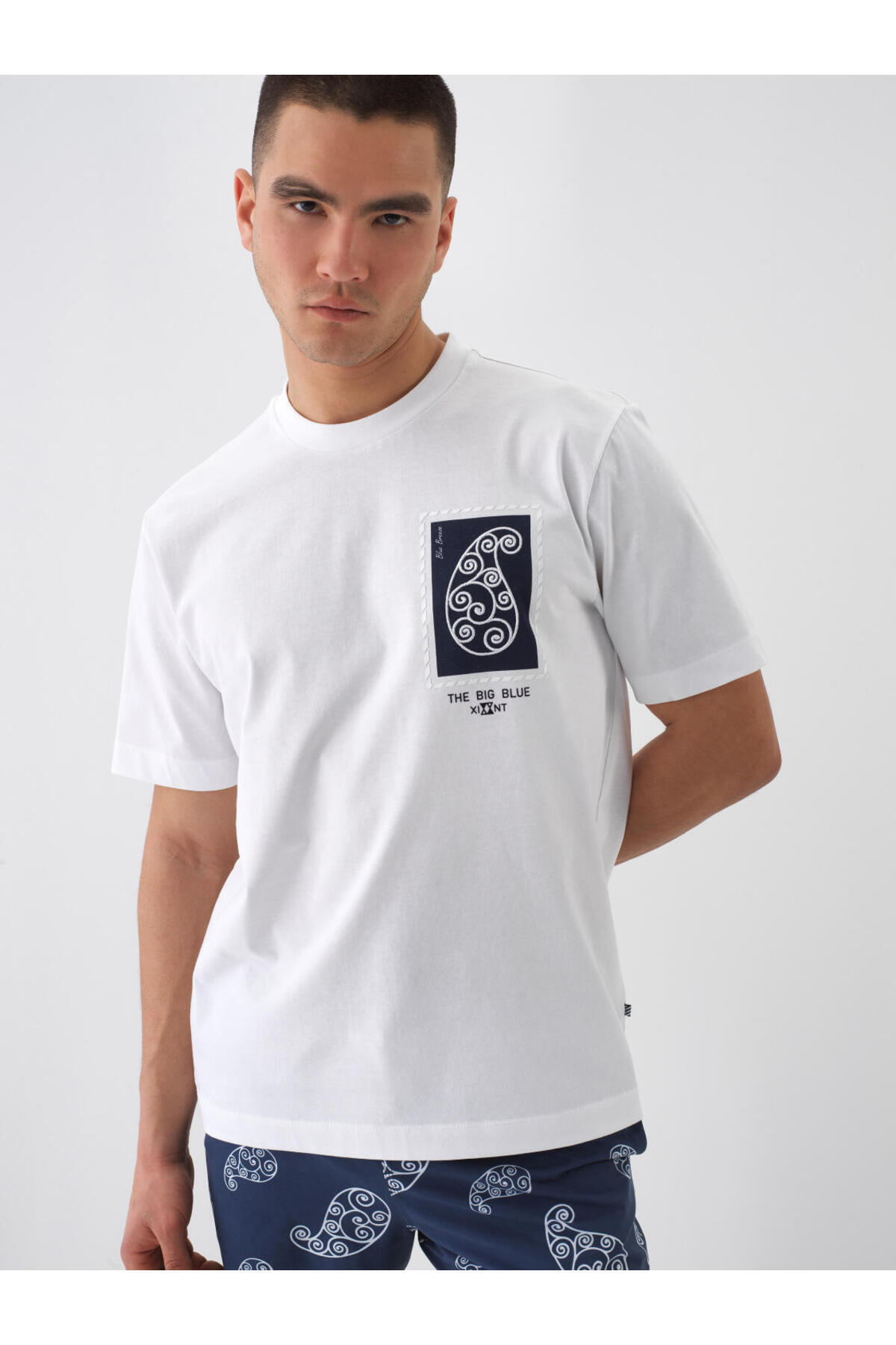 Xint-Men's White Regular Fit Cotton T-Shirt 1