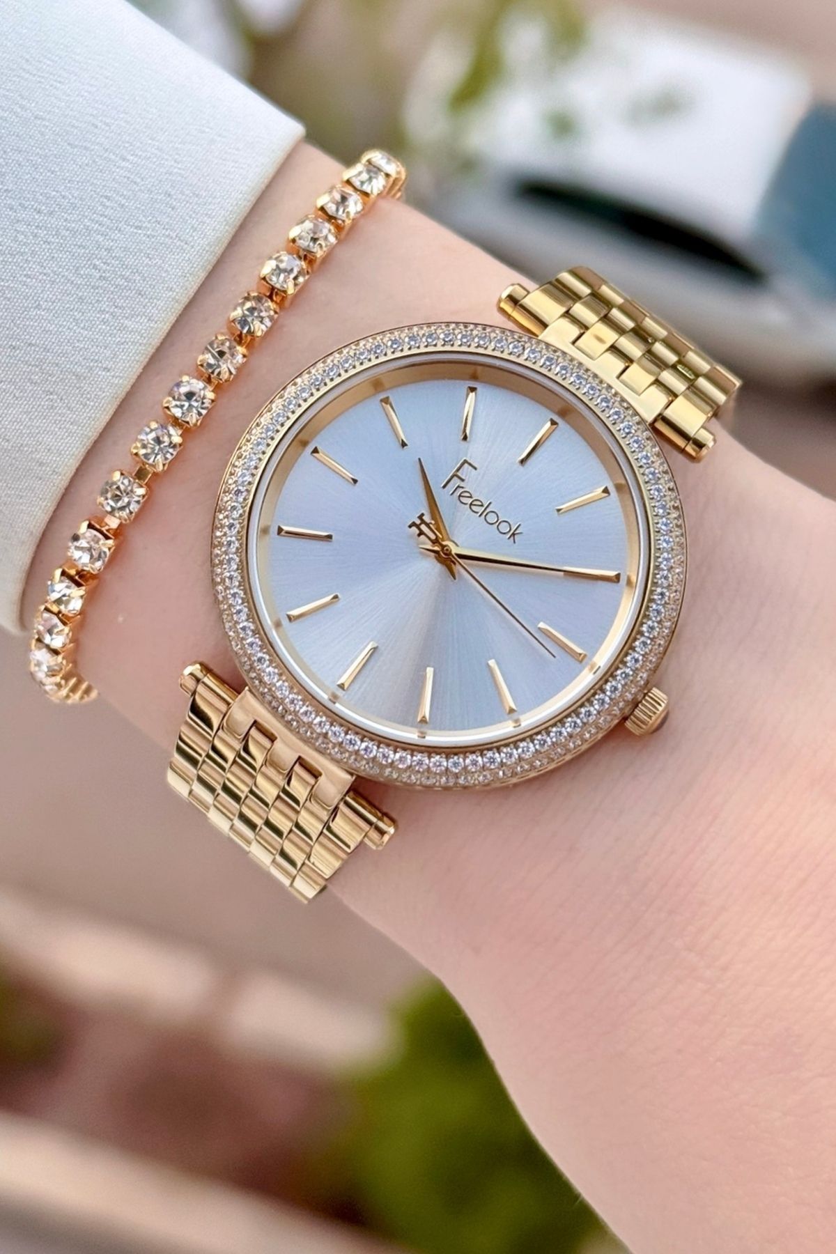 Freelook Altın Renk 2 Yıl Garantili 38 Mm Kadın Kol Saati Ve Bileklik