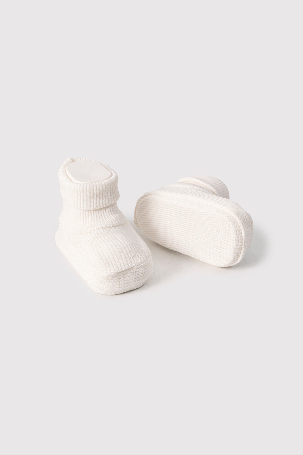 Polpuf Fitilli Esnek Bebek Patik, Ev Botu Terliği Kreş Ayakkabısı Panduf Ekru fotoğrafı 2 (önizleme)