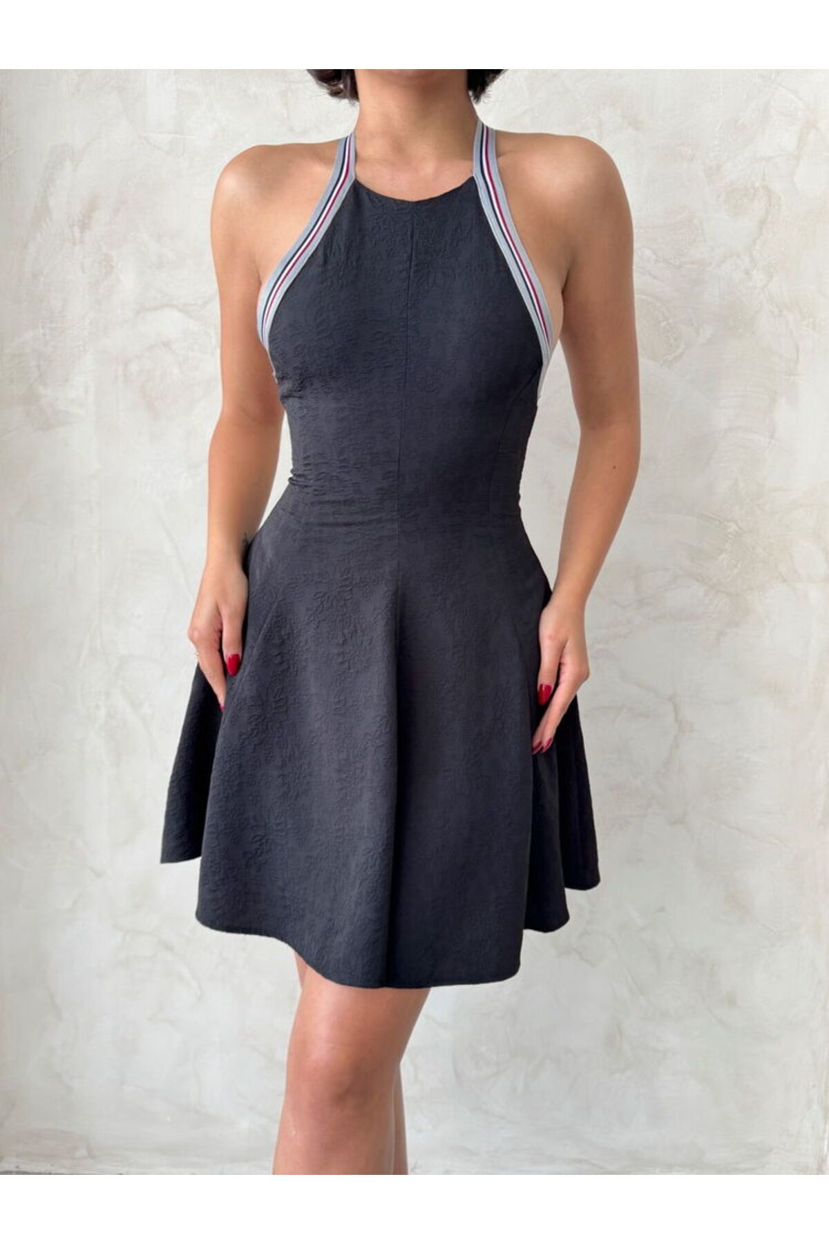HARVESSE-Stylish Stripe Detailed Flared Cut Dress 4