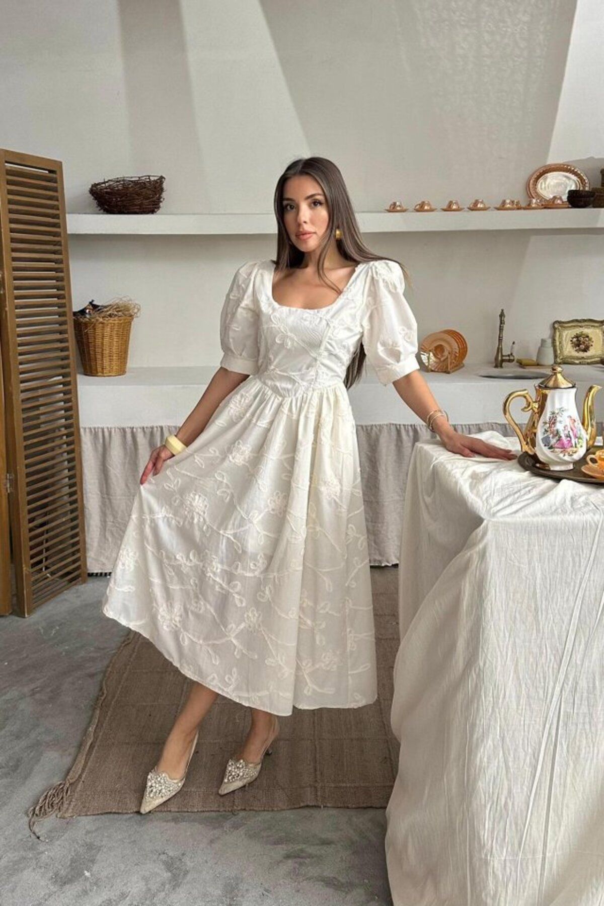 velmorafashion Bej Balon Kollu Brode Elbise