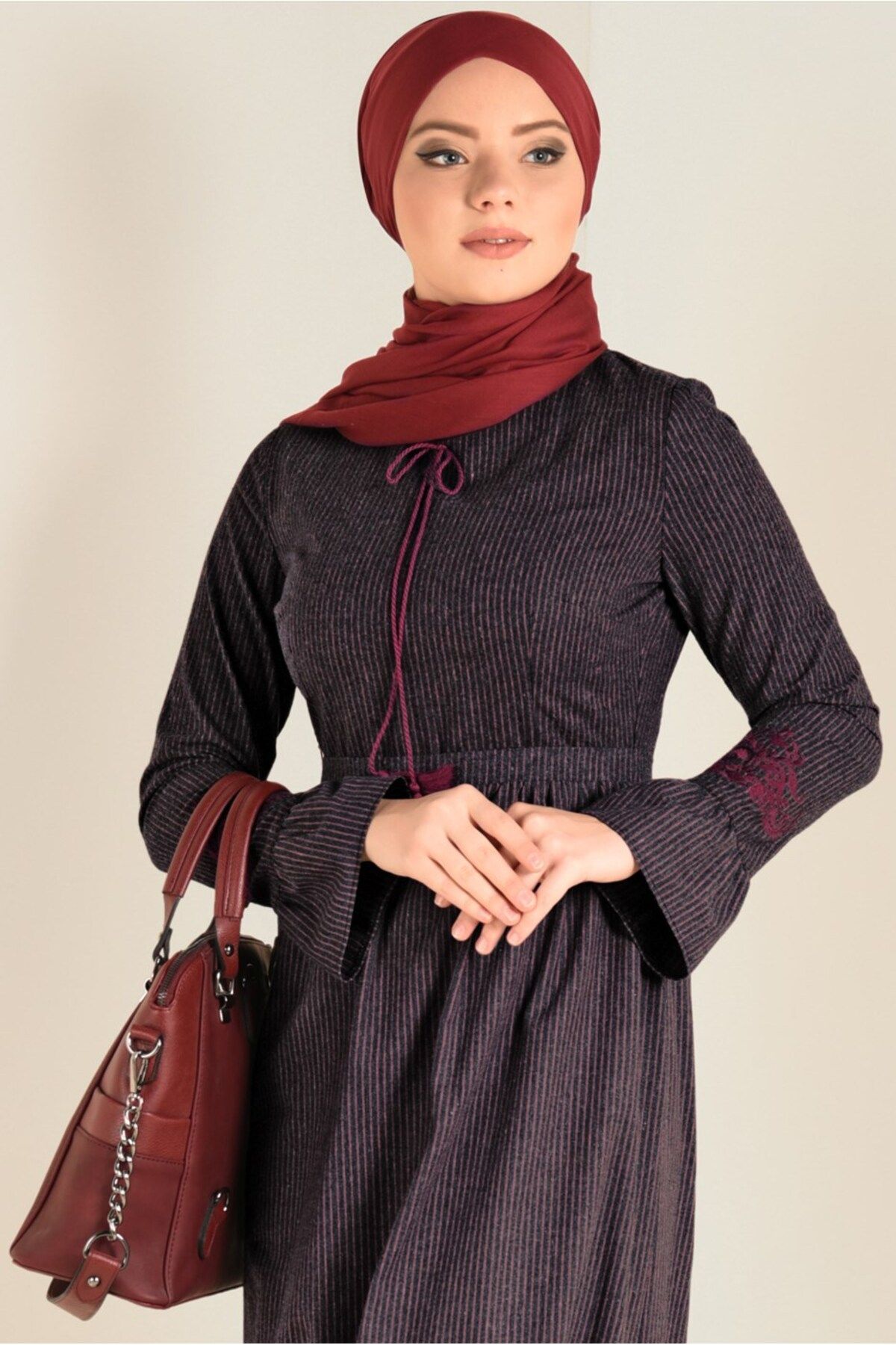 لباس توری 4680 Alvina