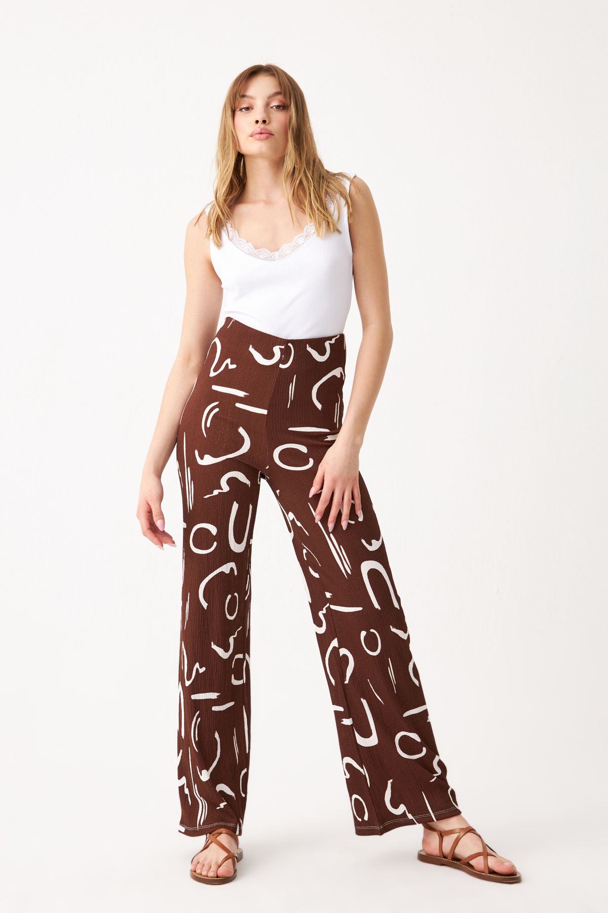 Know-Women's Brown Patterned Pipe Leg Trousers 2