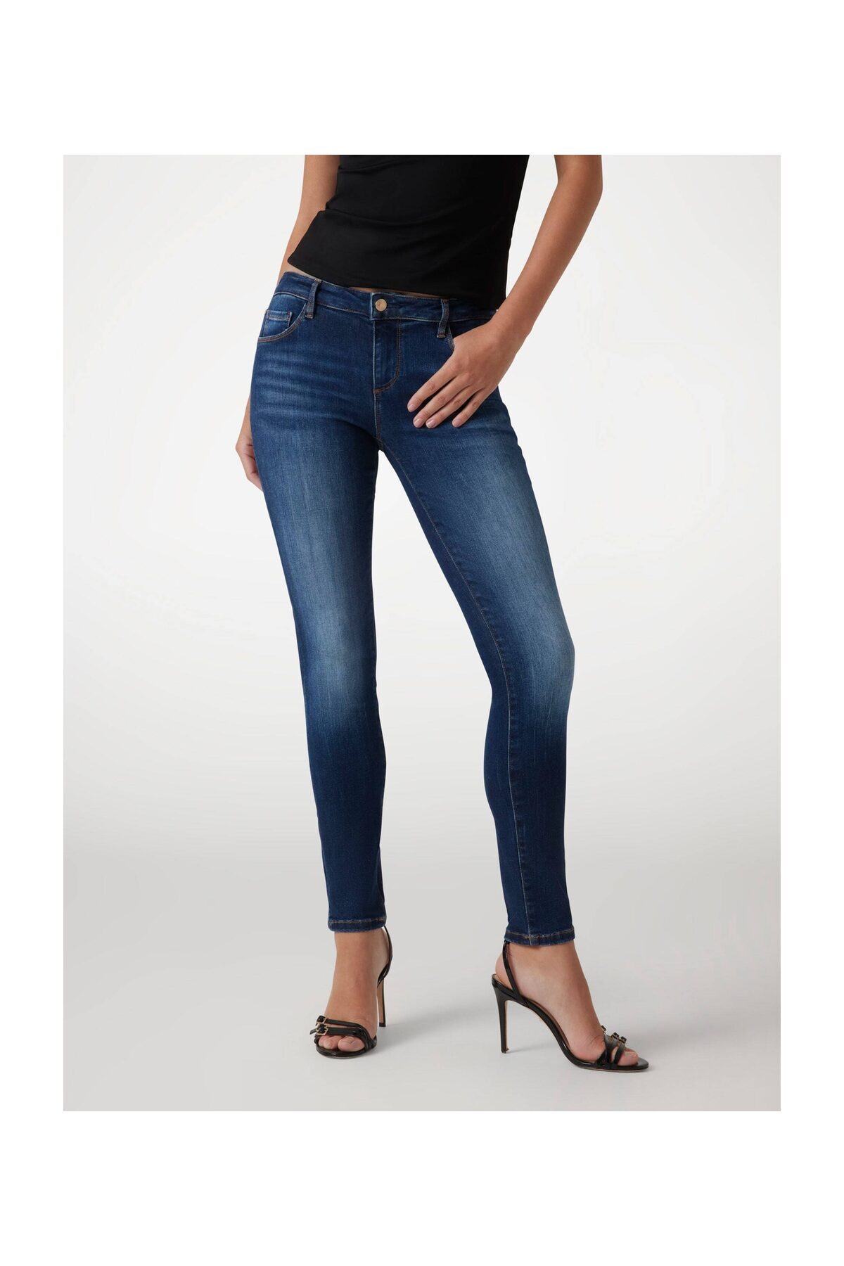 Guess ANNETTE - Wygodne buty damskie o kroju