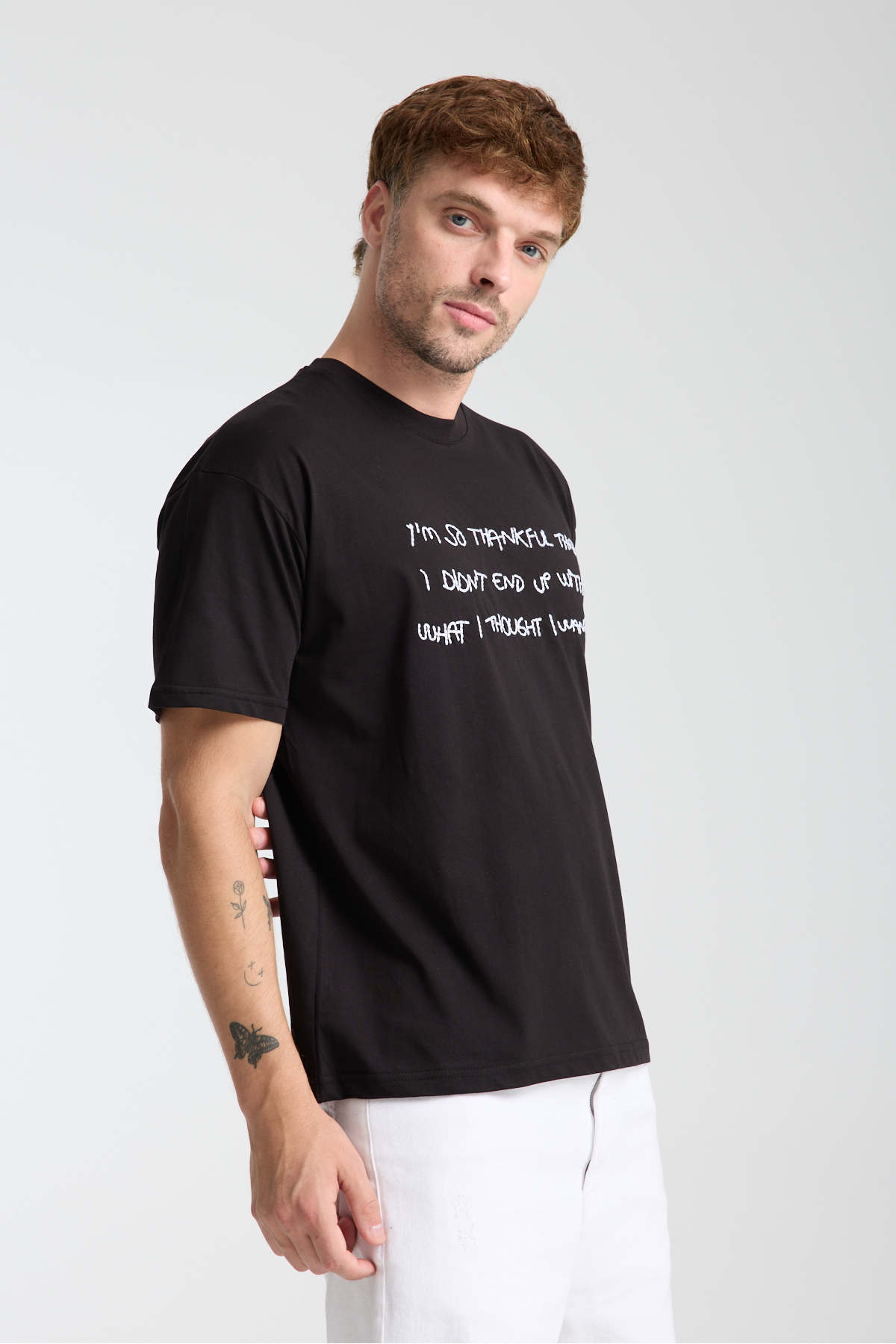 Trendyolmilla Man Siyah Oversize/Geniş Kesim Yazı Nakışlı %100 Pamuk T-Shirt TMNSS25TS00203