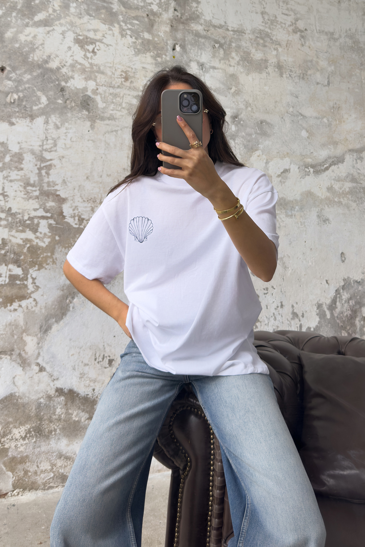Trendyolmilla  Beyaz Kalın Pamuklu Sırt Baskılı Oversize/Geniş Kalıp Örme T-shirt TWOSS25TS00106