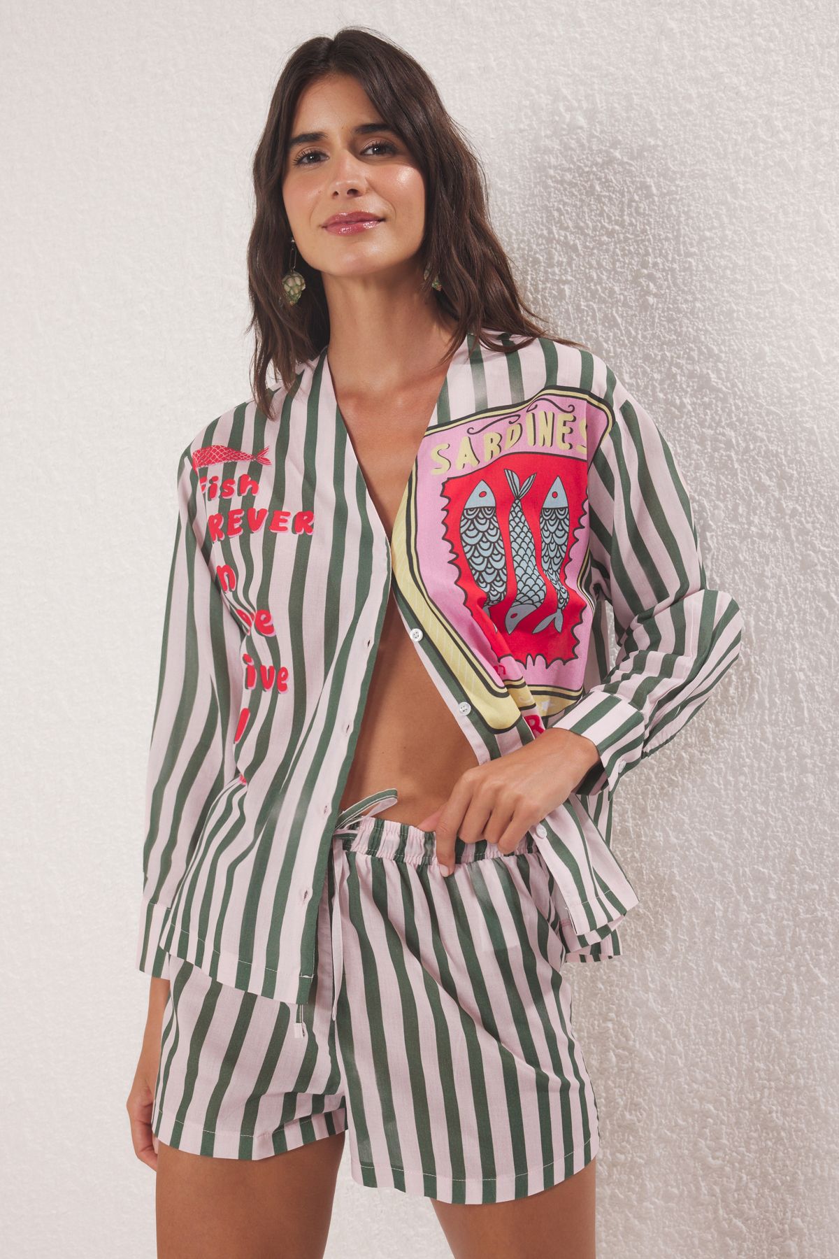 Trendyol Collection Set Aus Strandbluse Und Shorts Aus 100 % Baumwolle Mit Fischmuster für Damen - 34