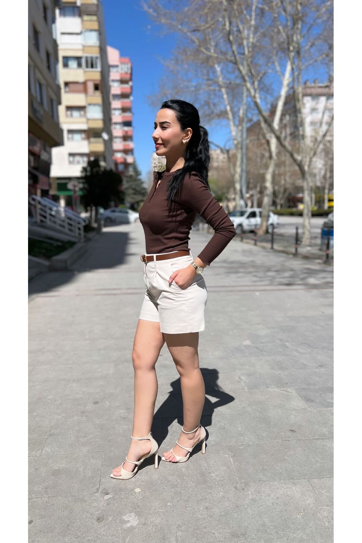 KAHVERENGİ ÖN DÜĞMELİ BLUZ