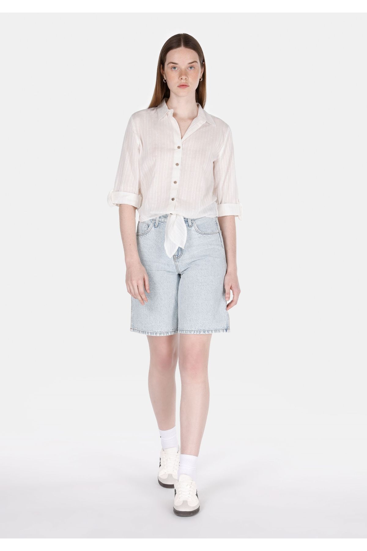 Colin's-Regular Fit Shirt Neck Plain Women's White Roll-Up Shirt 3