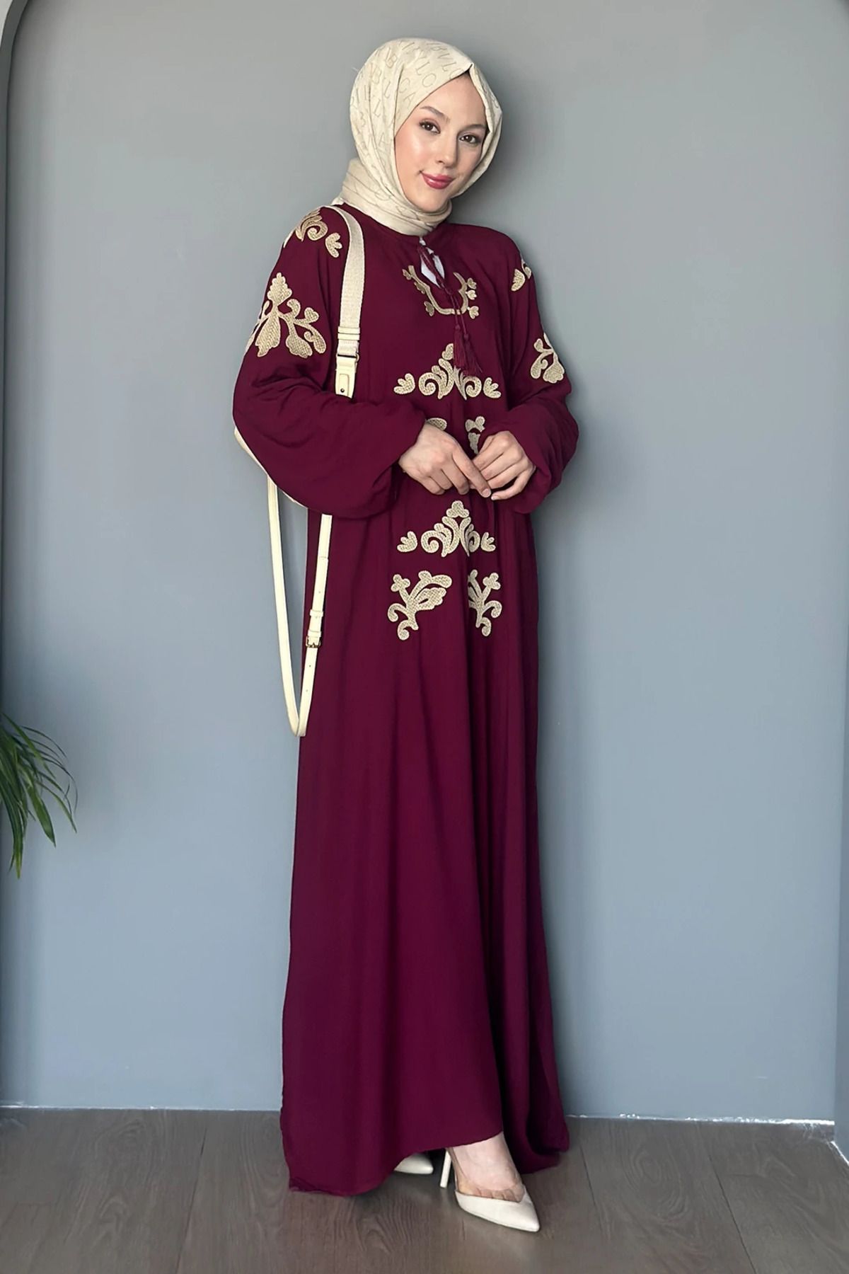 Saklı Butik Hürrem Motif Nakışlı Elbise SK-8440