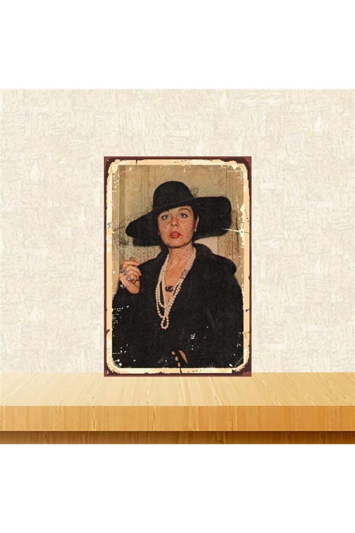 TAKIFİX Fatma Girik Ahşap Poster