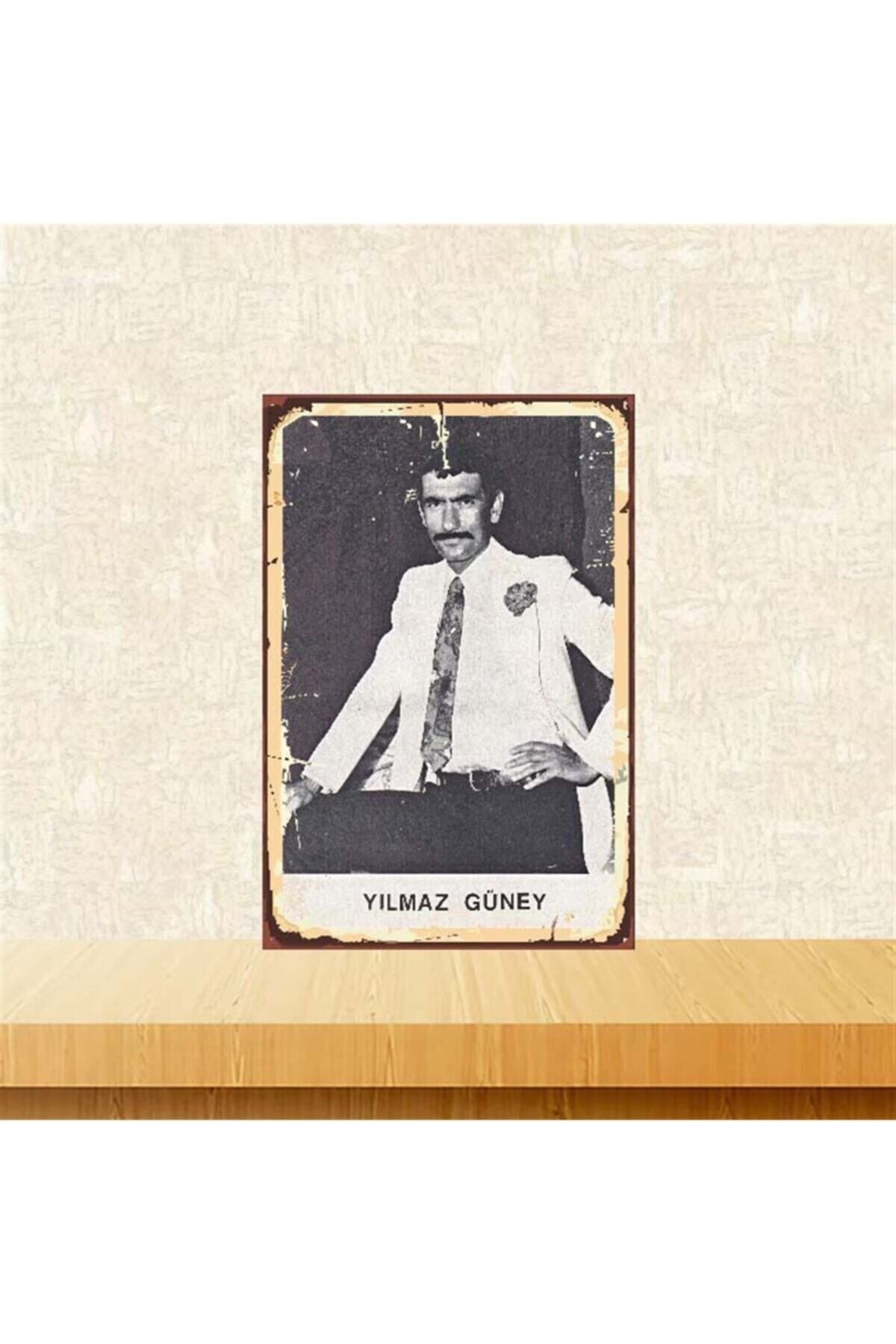 TAKIFİX Yılmaz Güney 20-30 Cm Retro Ahşap Poster Tkfx3811