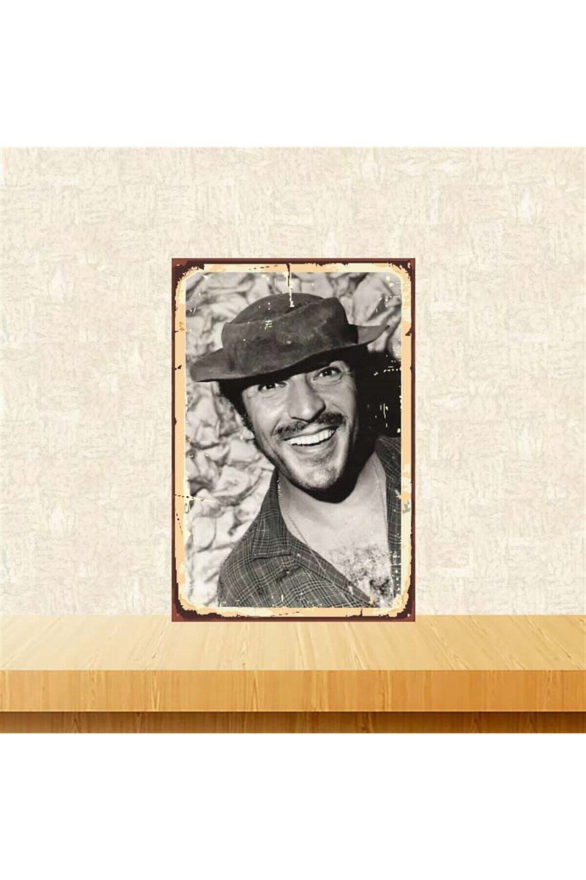 Retro Wooden Poster with Sadri Habitual Design