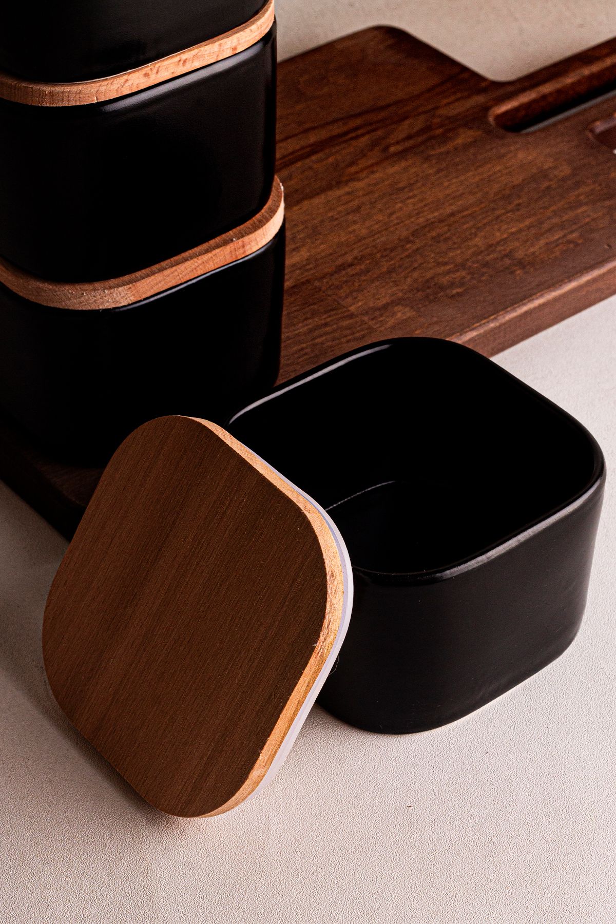Snippy-Luma Soft Black - Ceramic Breakfast Bowl with Less Than 4 Wooden Vacuum Doors 300 ml 7