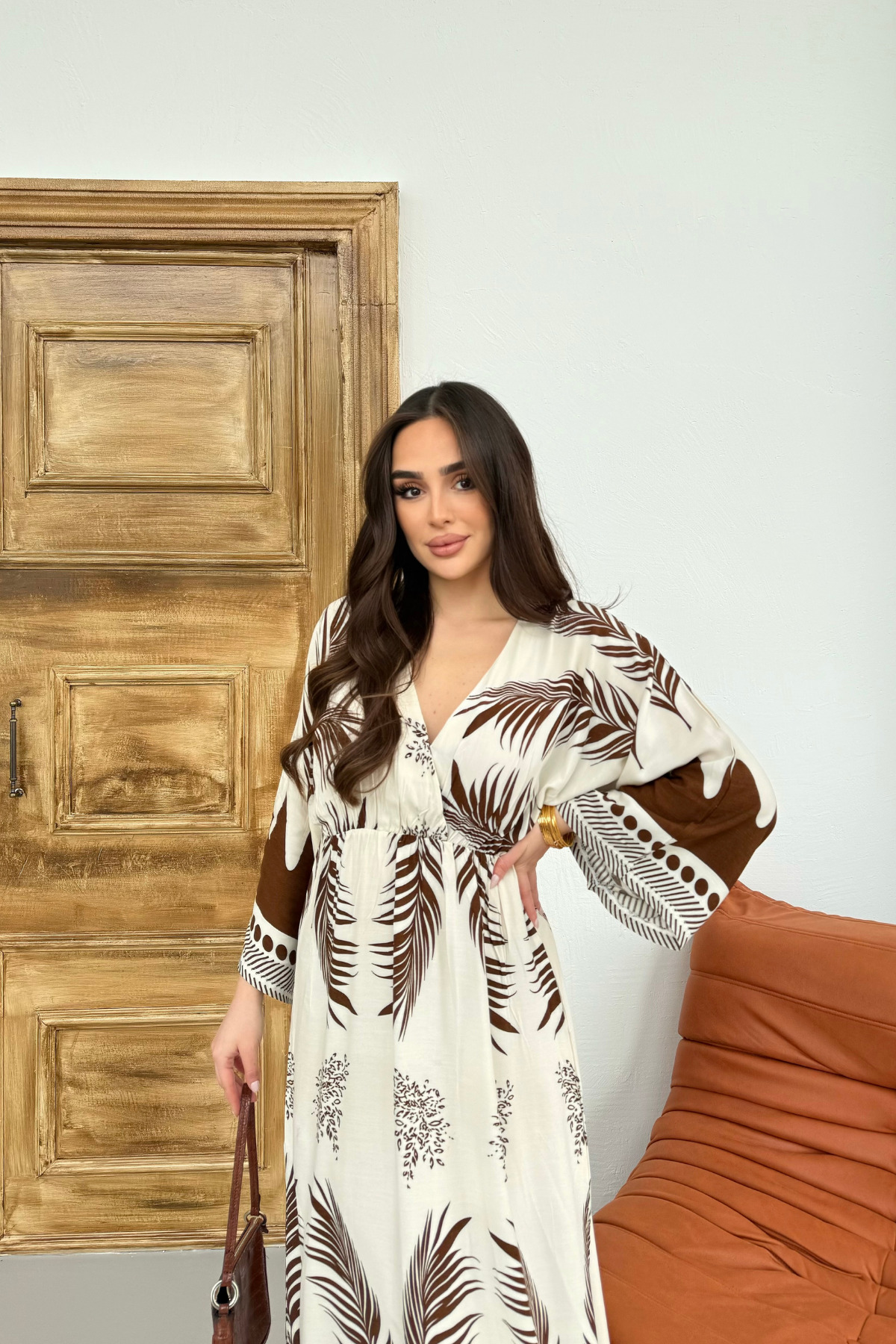 mezqa  Kahverengi Desenli Yırtmaç Detaylı Beli Lastikli Uzun Elbise - Görsel 5