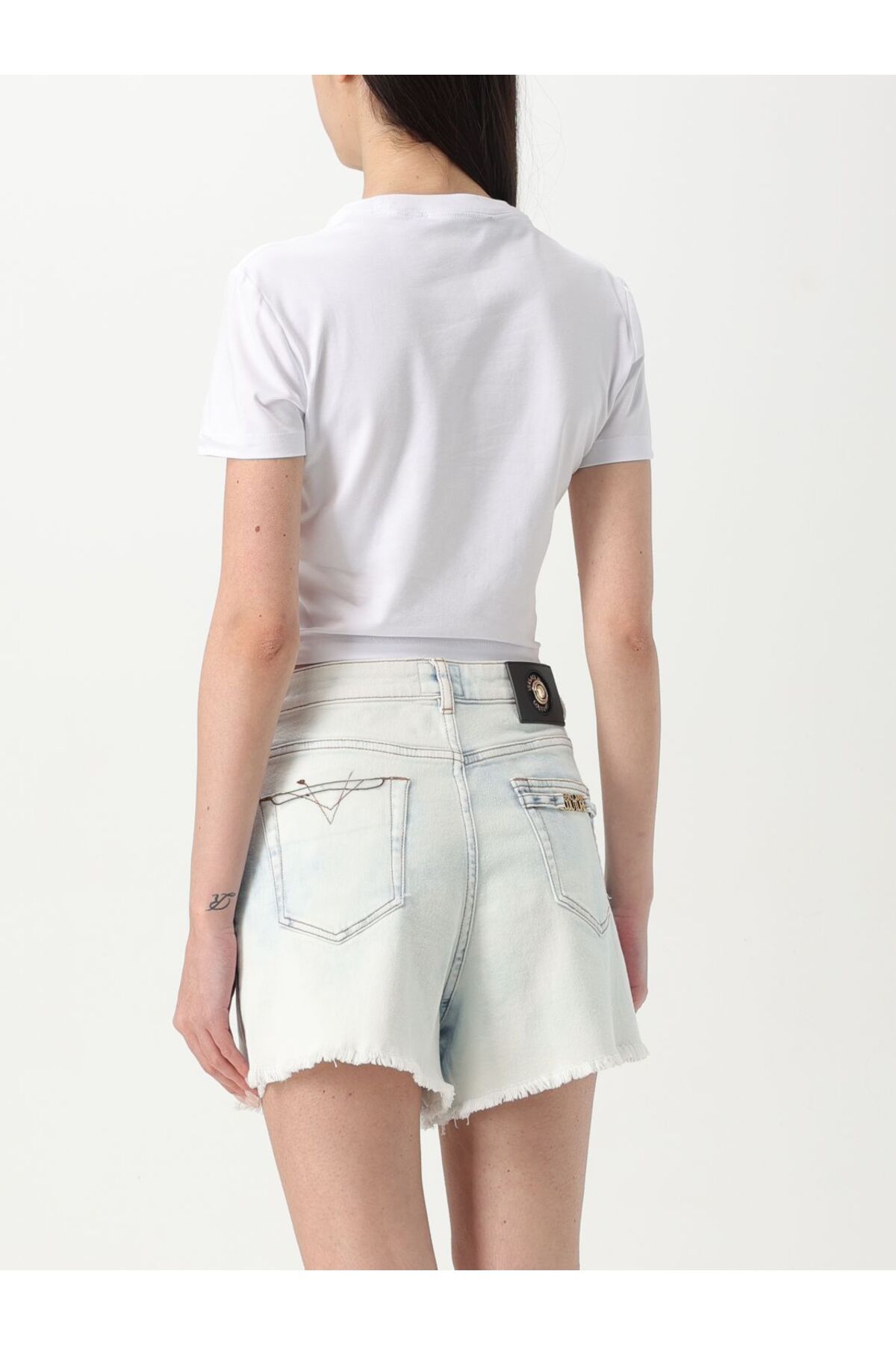 complete the look image