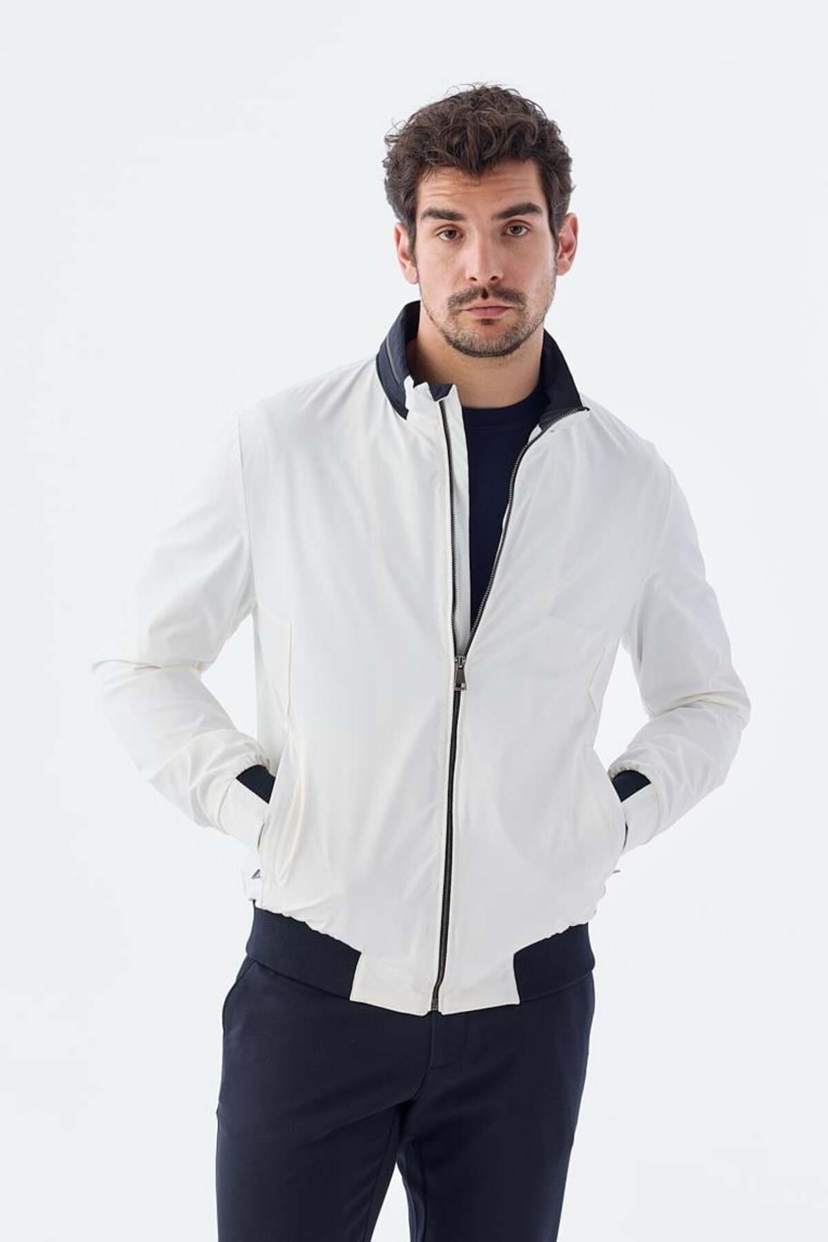 Jakamen-White Comfort Fit Hooded Comfortable Seasonal Sports Coat 4