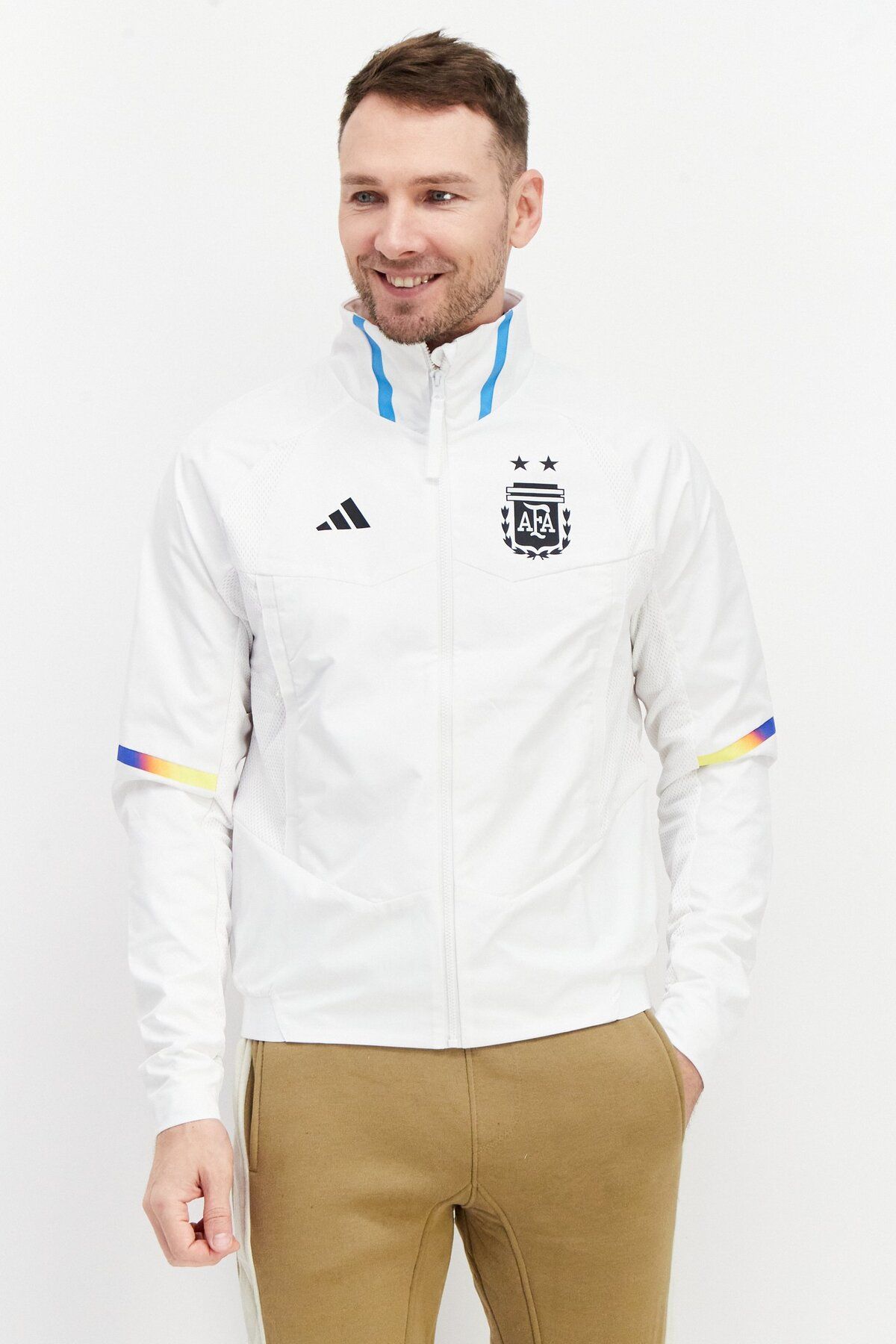 adidas-Men Sportswear Fit Brand Logo Running Jacket, White 1