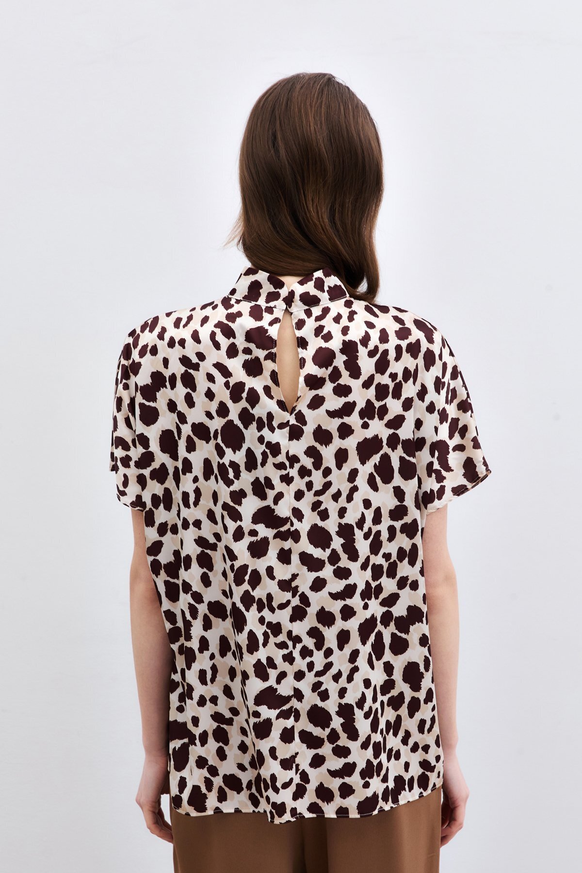 Sateen-Beige-Brown Bat Sleeve Loose Blouse 7