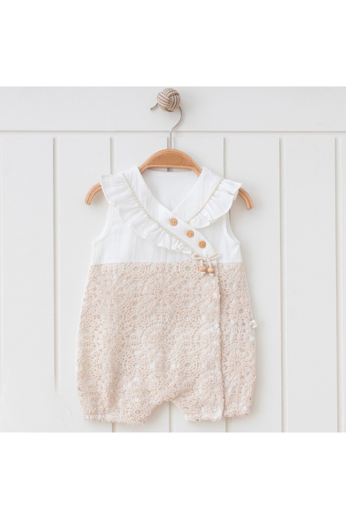 Butik-Baby Buttoned Muslin Jumpsuit 1
