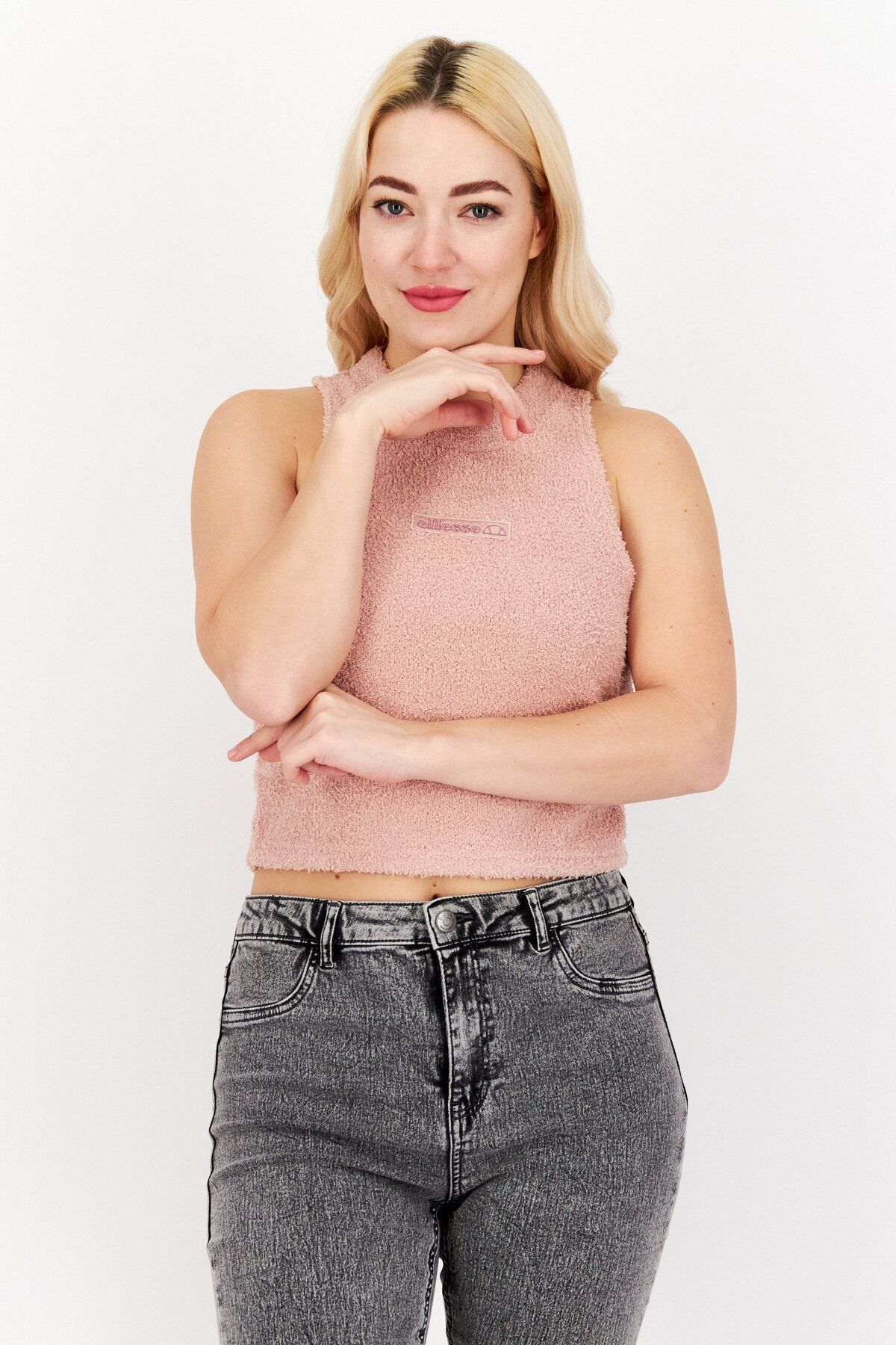 complete the look image