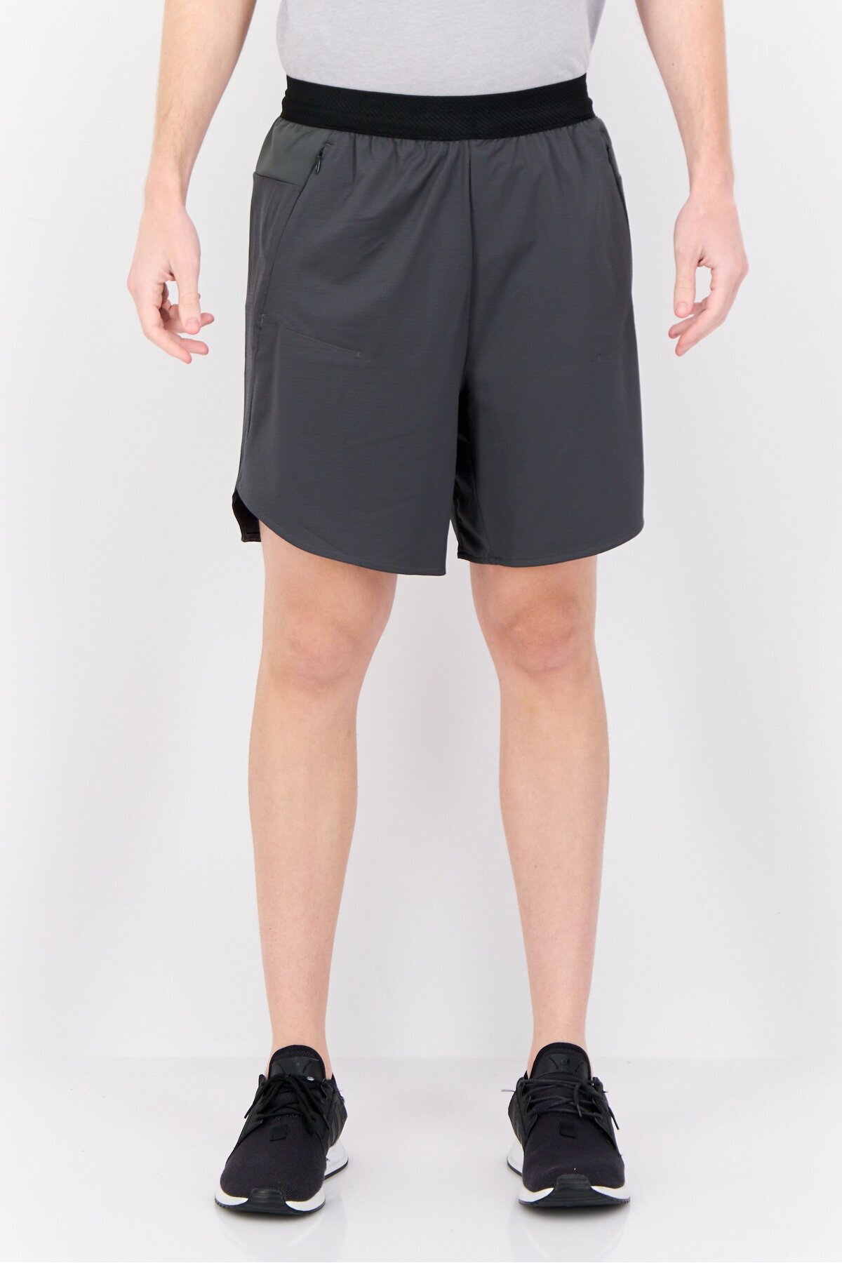 complete the look image