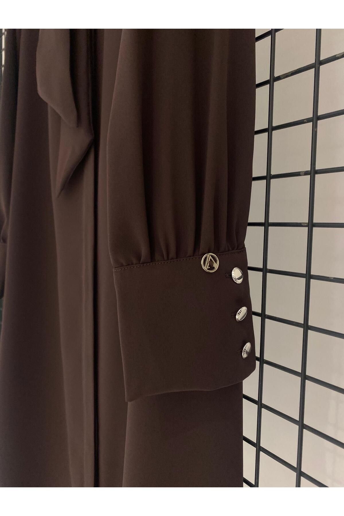 Armine-A-Line Hidden Button Tunic with Belt Detail at the Collar 2