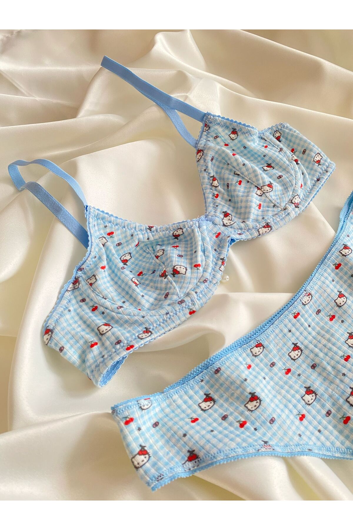 GUTTA  Hello Kitty Desenli Pamuklu Balenli İç Çamaşır Takımı - Görsel 5