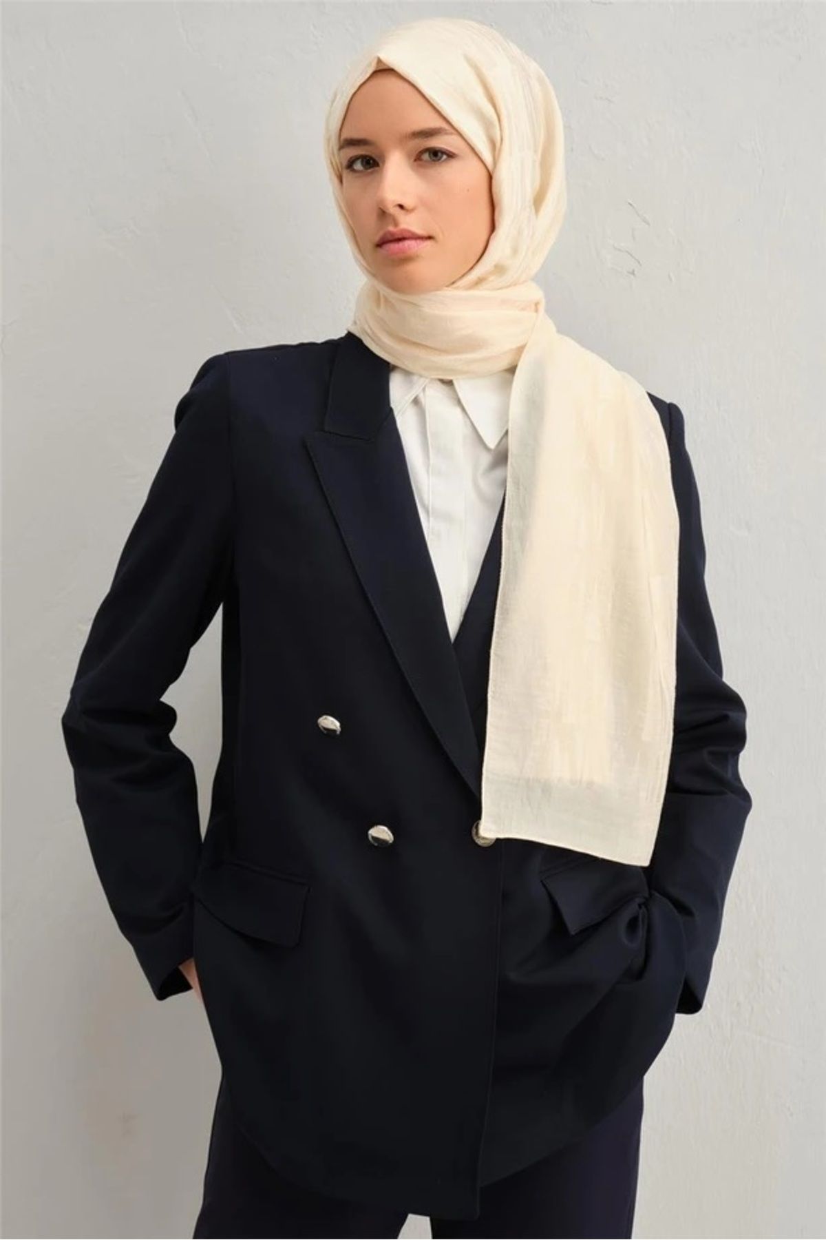 Armine-04 Shawl 1002-3 2