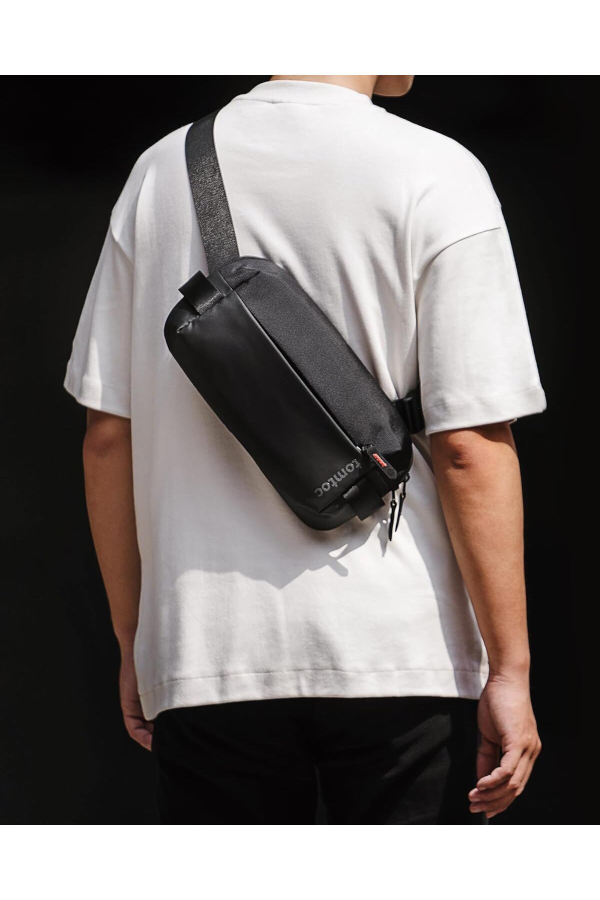 Tomtoc-Explorer-T21 Crossbody Unisex Bag Small Backpack Lightweight Modern Water Resistant Shoulder Bag 4
