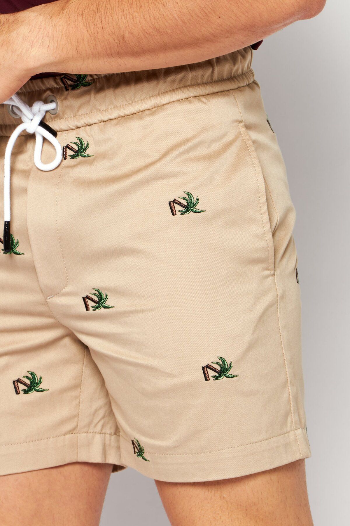 Palm Angels-Men Drawstring Embroidered Short, Beige 3